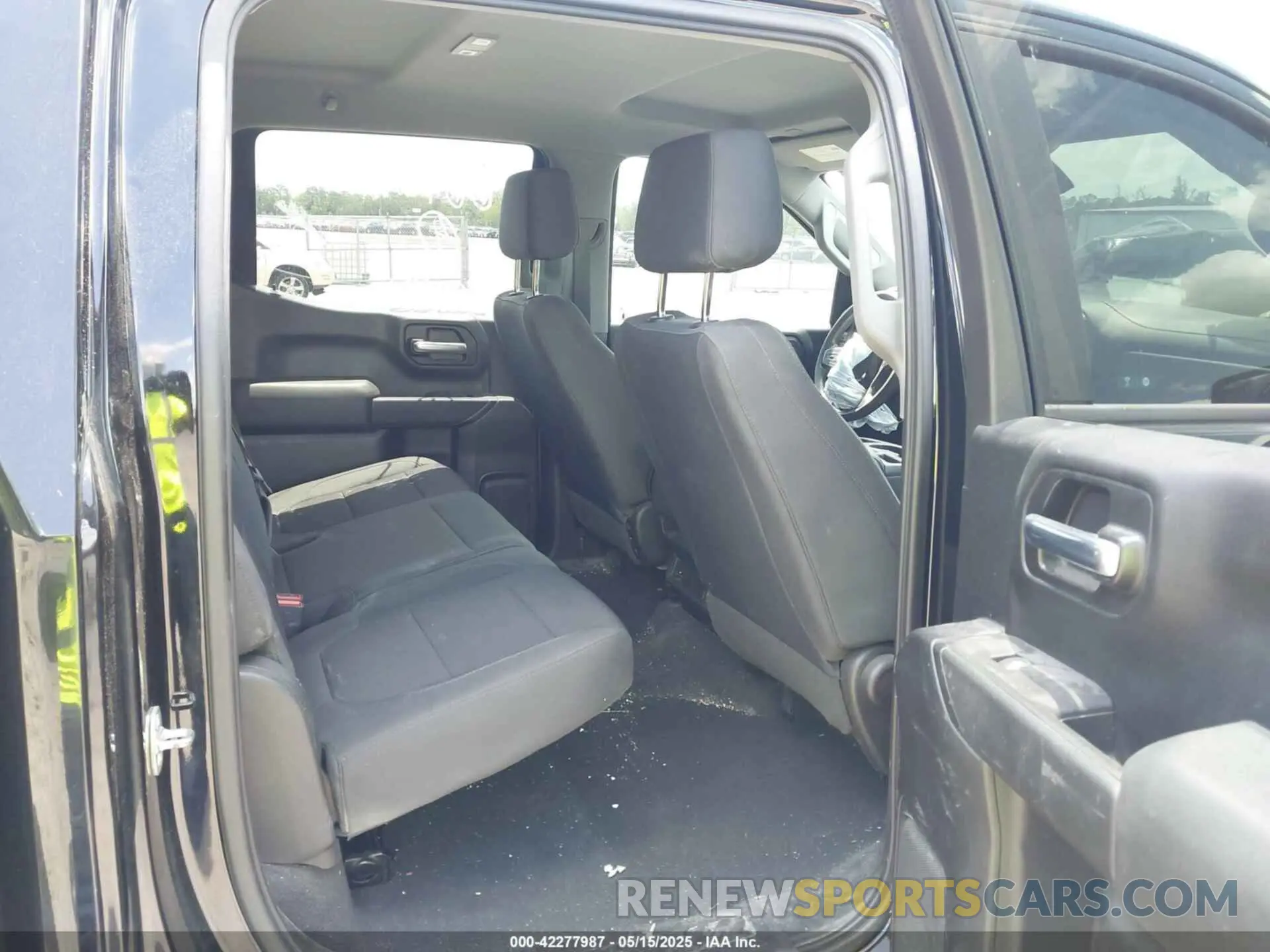 8 fotografías del automóvil dañado 1GCPYCEF0KZ386617 CHEVROLET SILVERADO 1500 2019