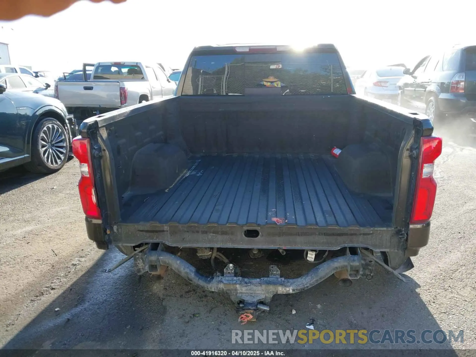 15 fotografías del automóvil dañado 1GCPYFED4KZ397183 CHEVROLET SILVERADO 1500 2019