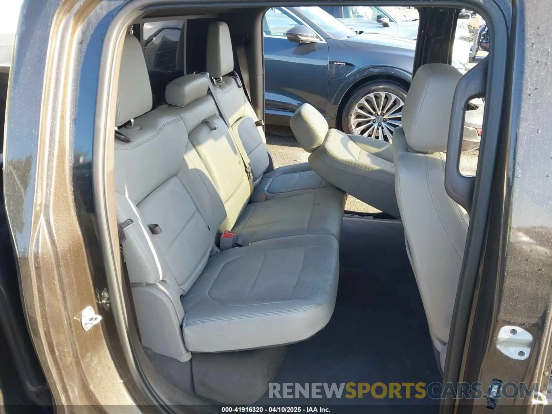 8 fotografías del automóvil dañado 1GCPYFED4KZ397183 CHEVROLET SILVERADO 1500 2019
