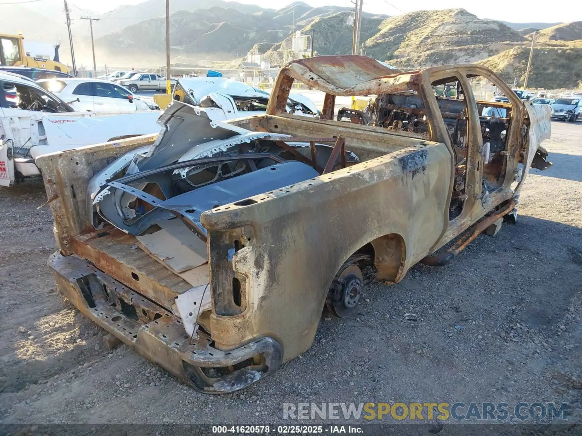 4 fotografías del automóvil dañado 1GCRWBEF5KZ334943 CHEVROLET SILVERADO 1500 2019