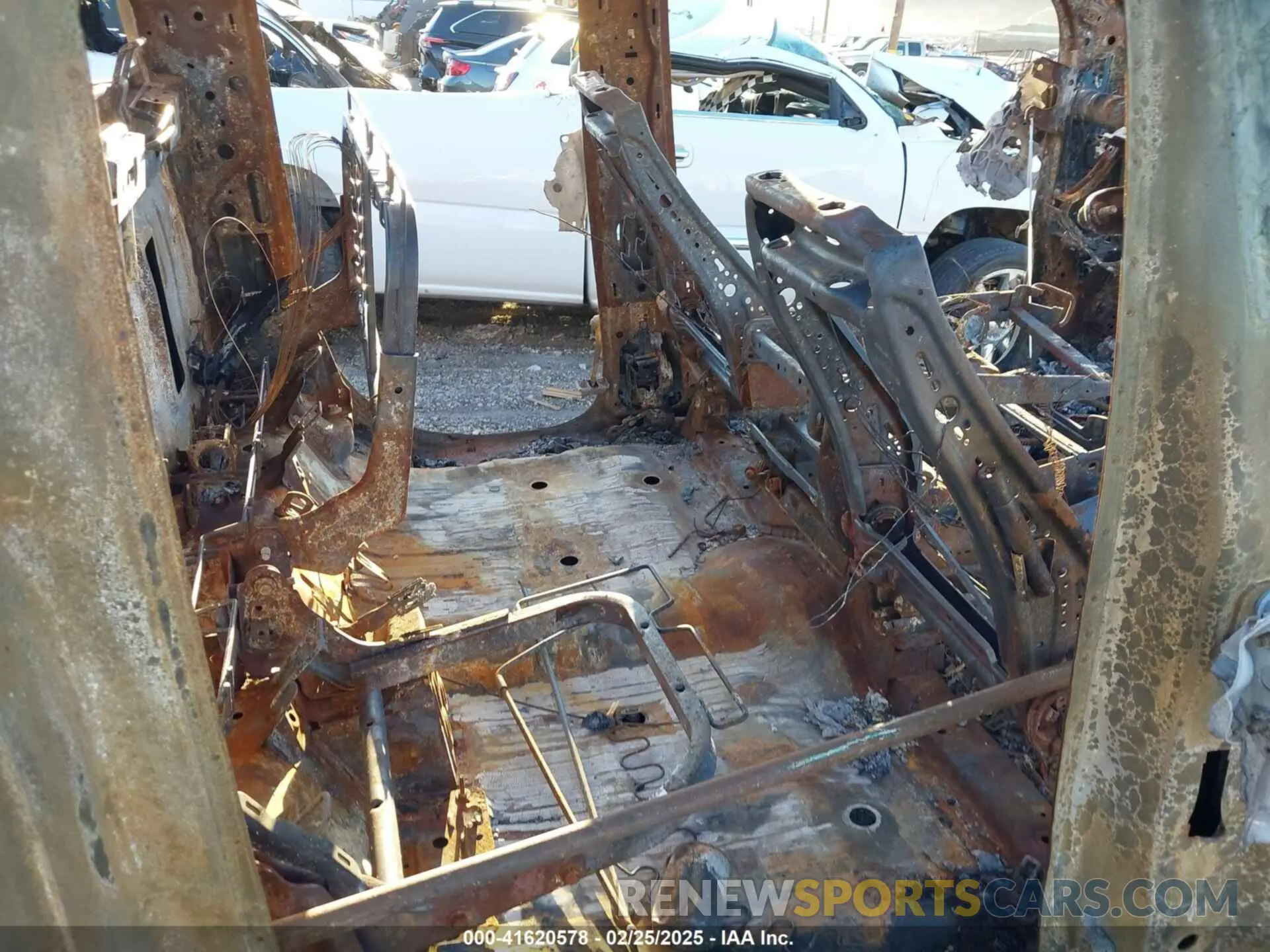 8 fotografías del automóvil dañado 1GCRWBEF5KZ334943 CHEVROLET SILVERADO 1500 2019