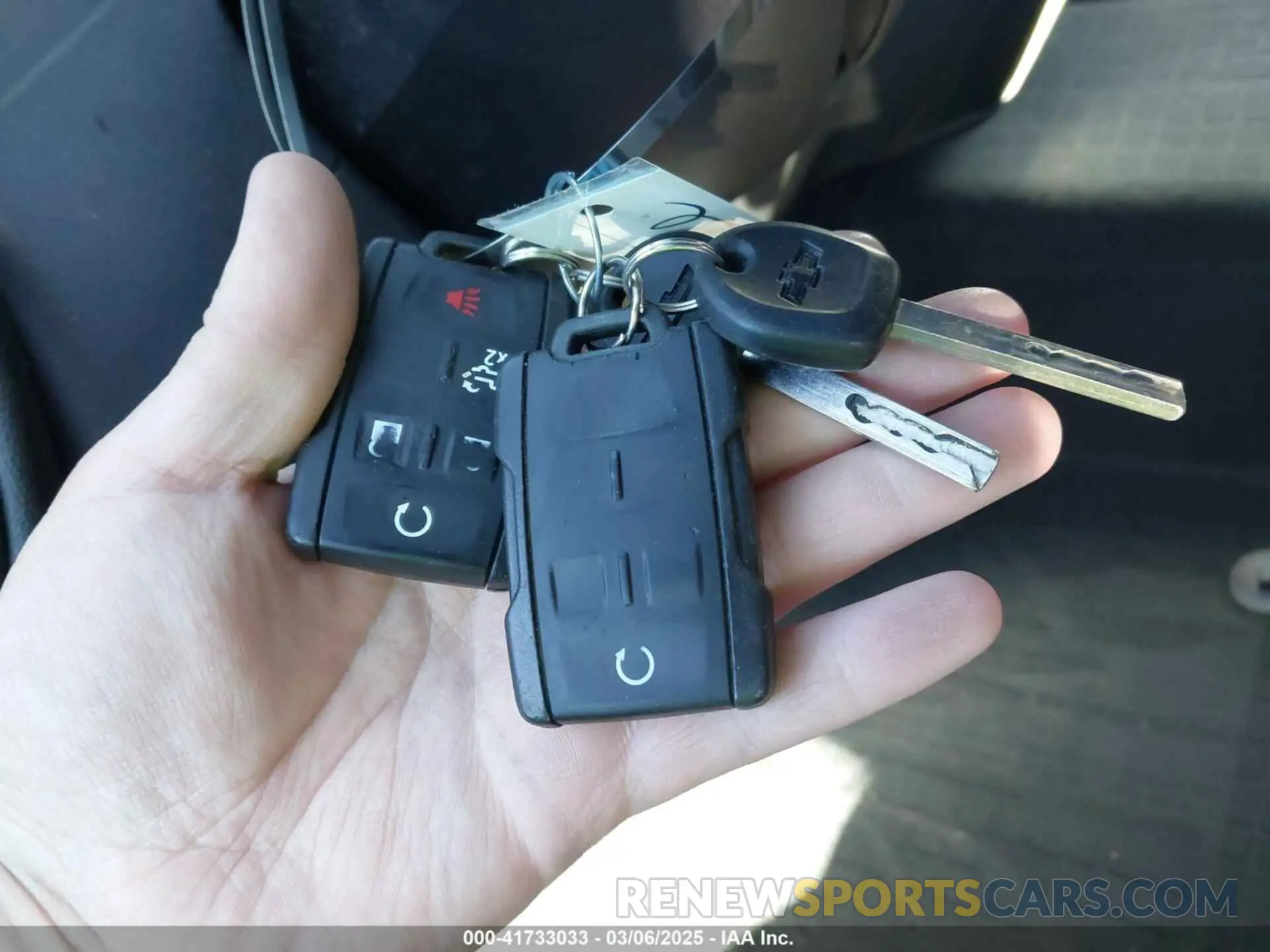 11 fotografías del automóvil dañado 1GCRWBEH0KZ338495 CHEVROLET SILVERADO 1500 2019