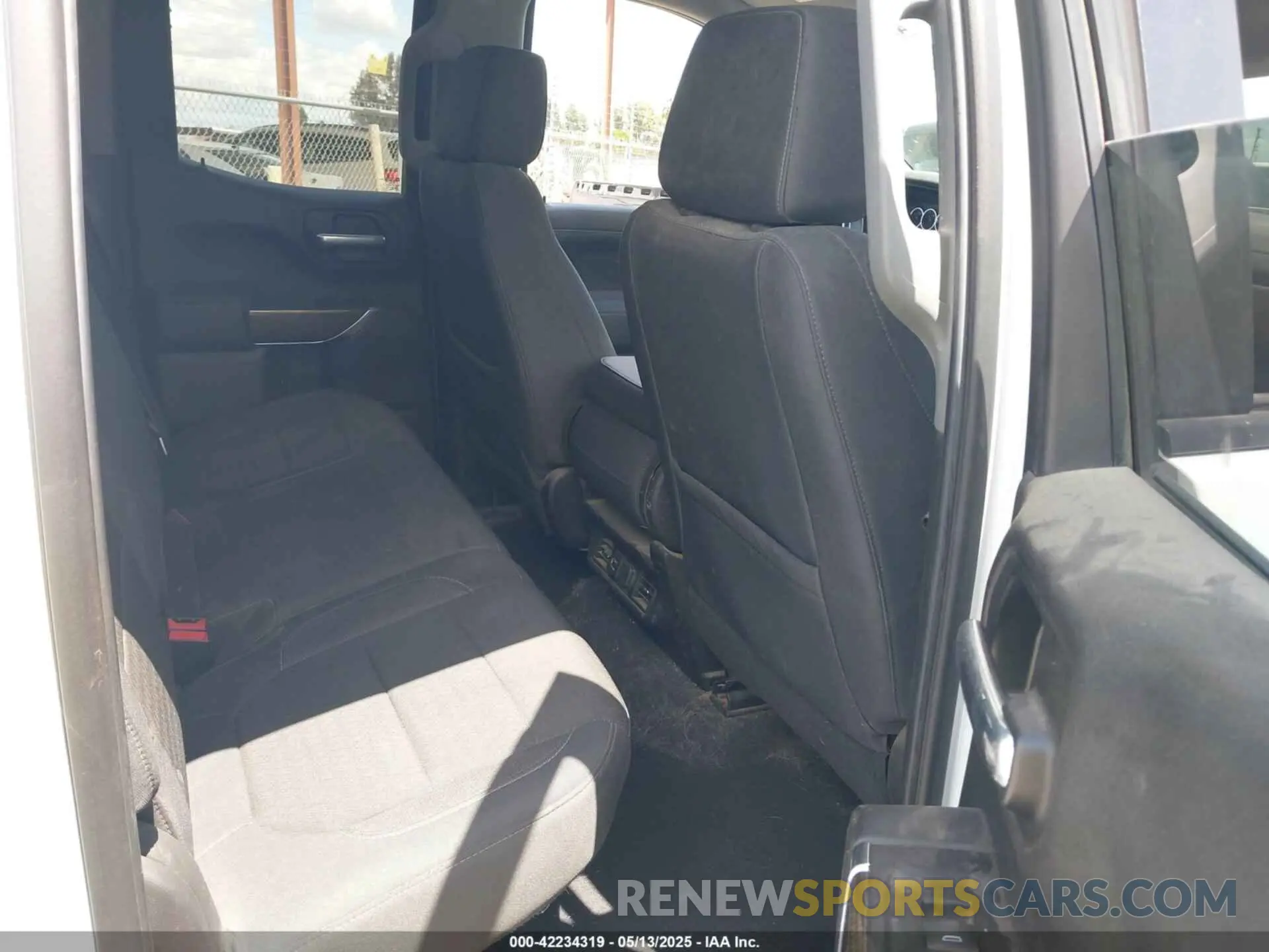 8 fotografías del automóvil dañado 1GCRWDED8KZ272190 CHEVROLET SILVERADO 1500 2019