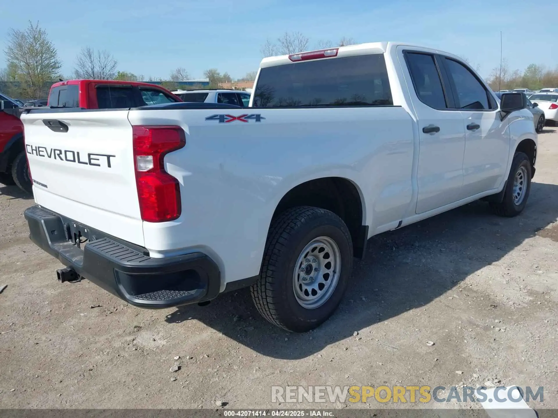 4 fotografías del automóvil dañado 1GCRYAEH0KZ337755 CHEVROLET SILVERADO 1500 2019