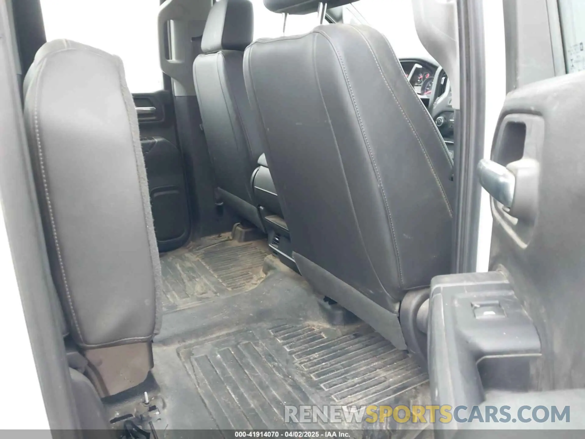 8 fotografías del automóvil dañado 1GCRYAEH5KZ209446 CHEVROLET SILVERADO 1500 2019