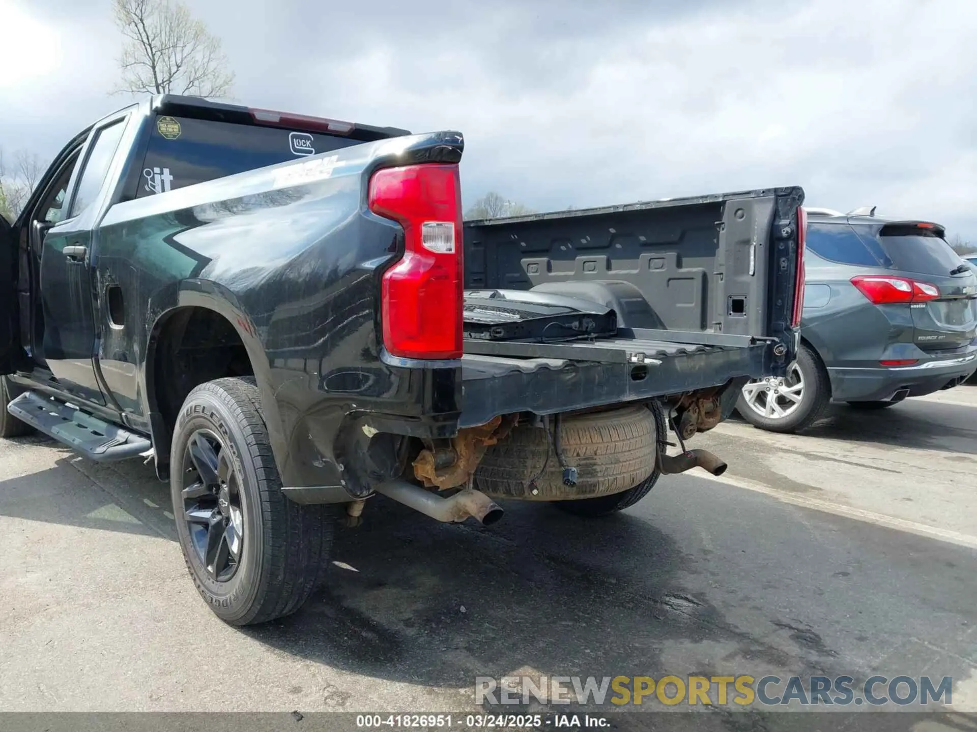 6 fotografías del automóvil dañado 1GCRYCEF0KZ235480 CHEVROLET SILVERADO 1500 2019