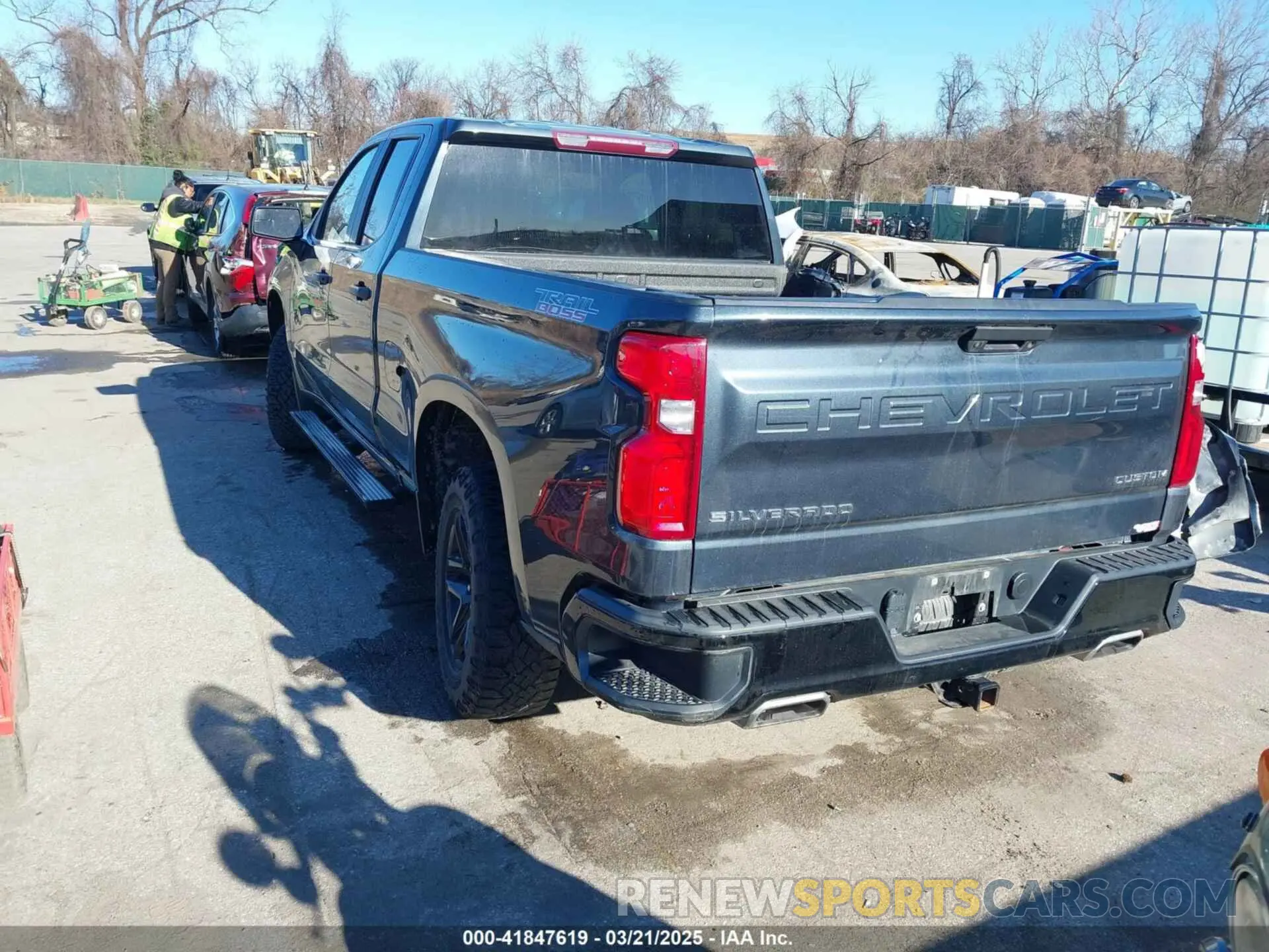 3 fotografías del automóvil dañado 1GCRYCEF0KZ353349 CHEVROLET SILVERADO 1500 2019