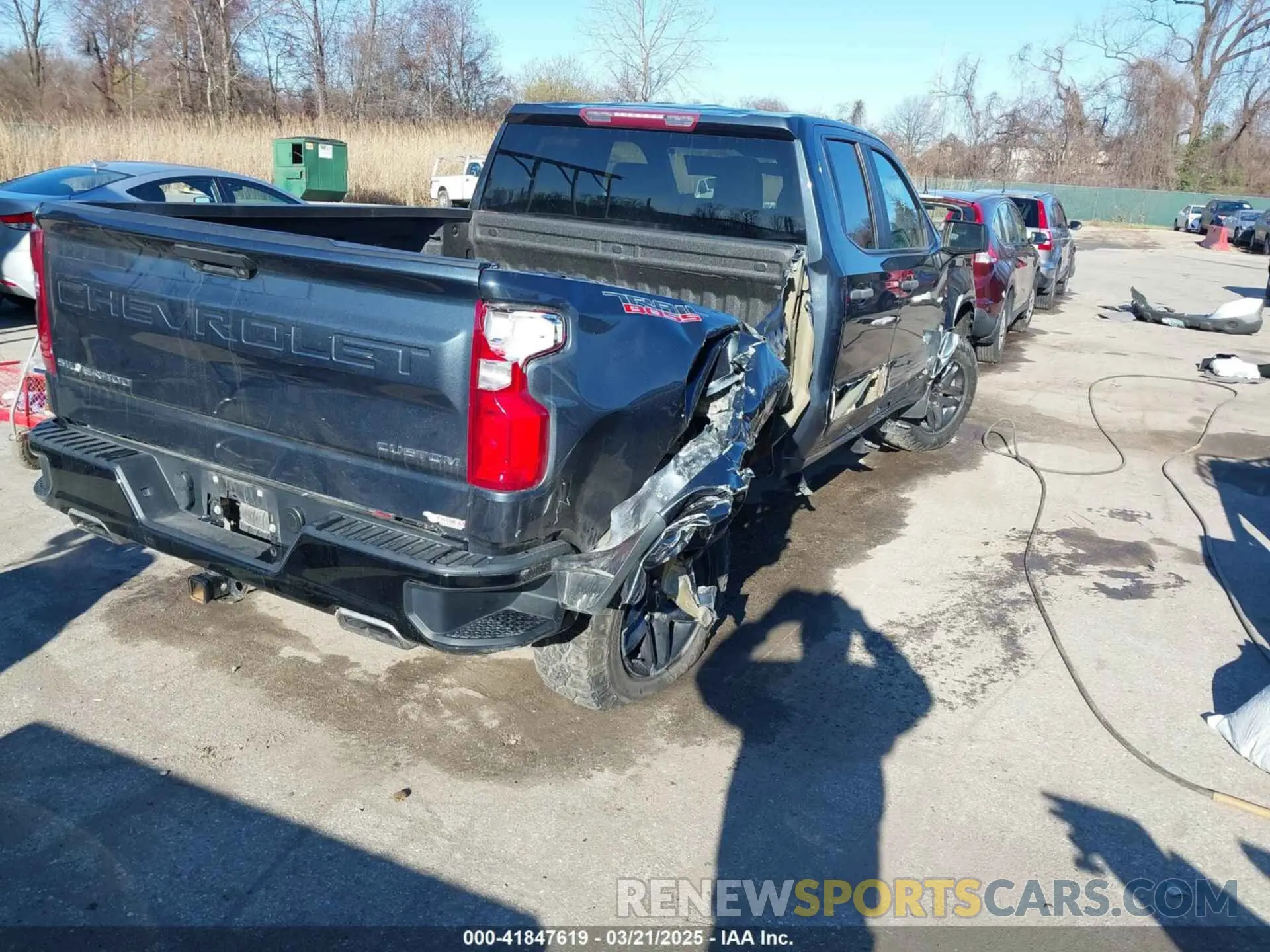4 fotografías del automóvil dañado 1GCRYCEF0KZ353349 CHEVROLET SILVERADO 1500 2019