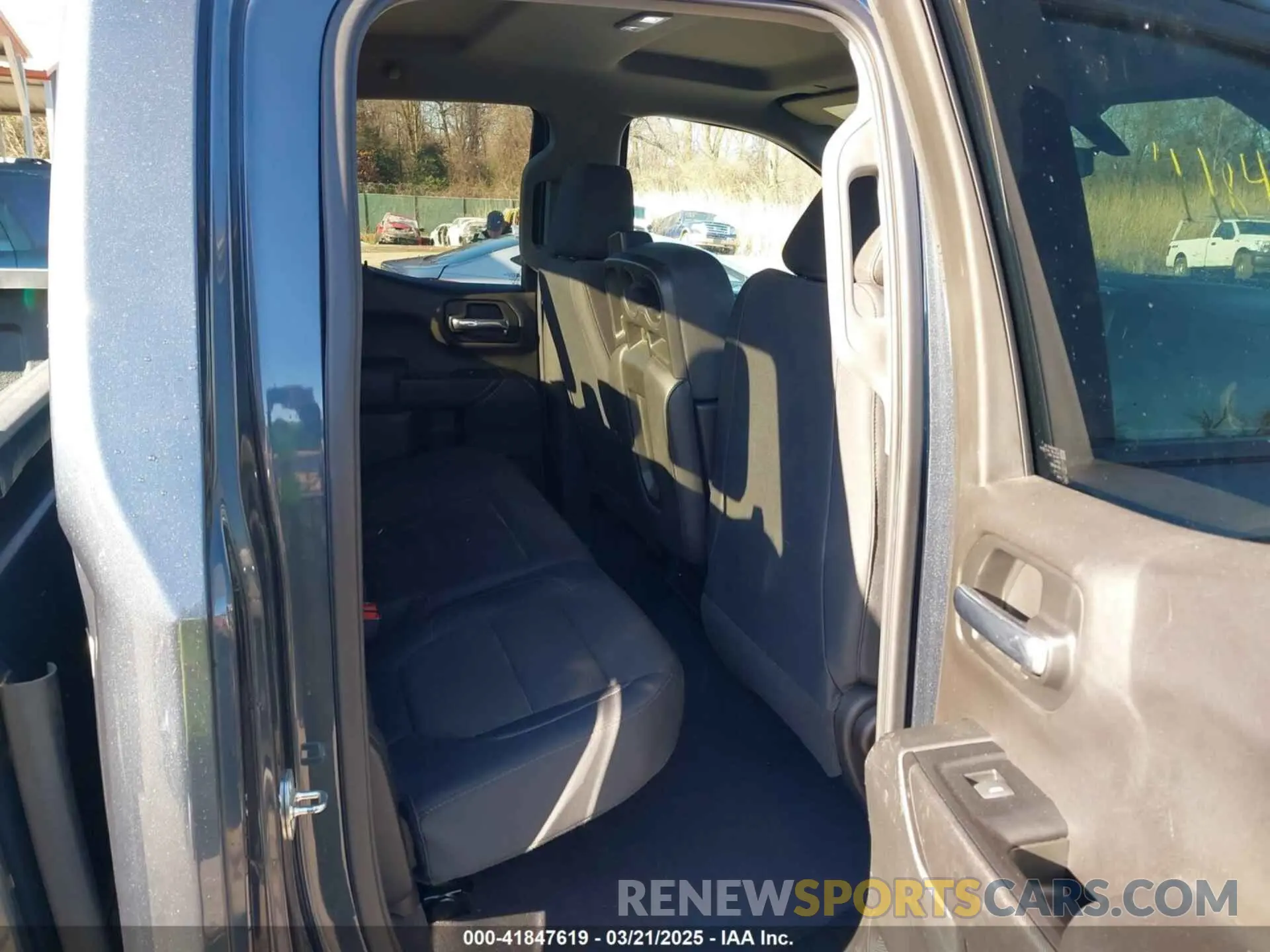 8 fotografías del automóvil dañado 1GCRYCEF0KZ353349 CHEVROLET SILVERADO 1500 2019