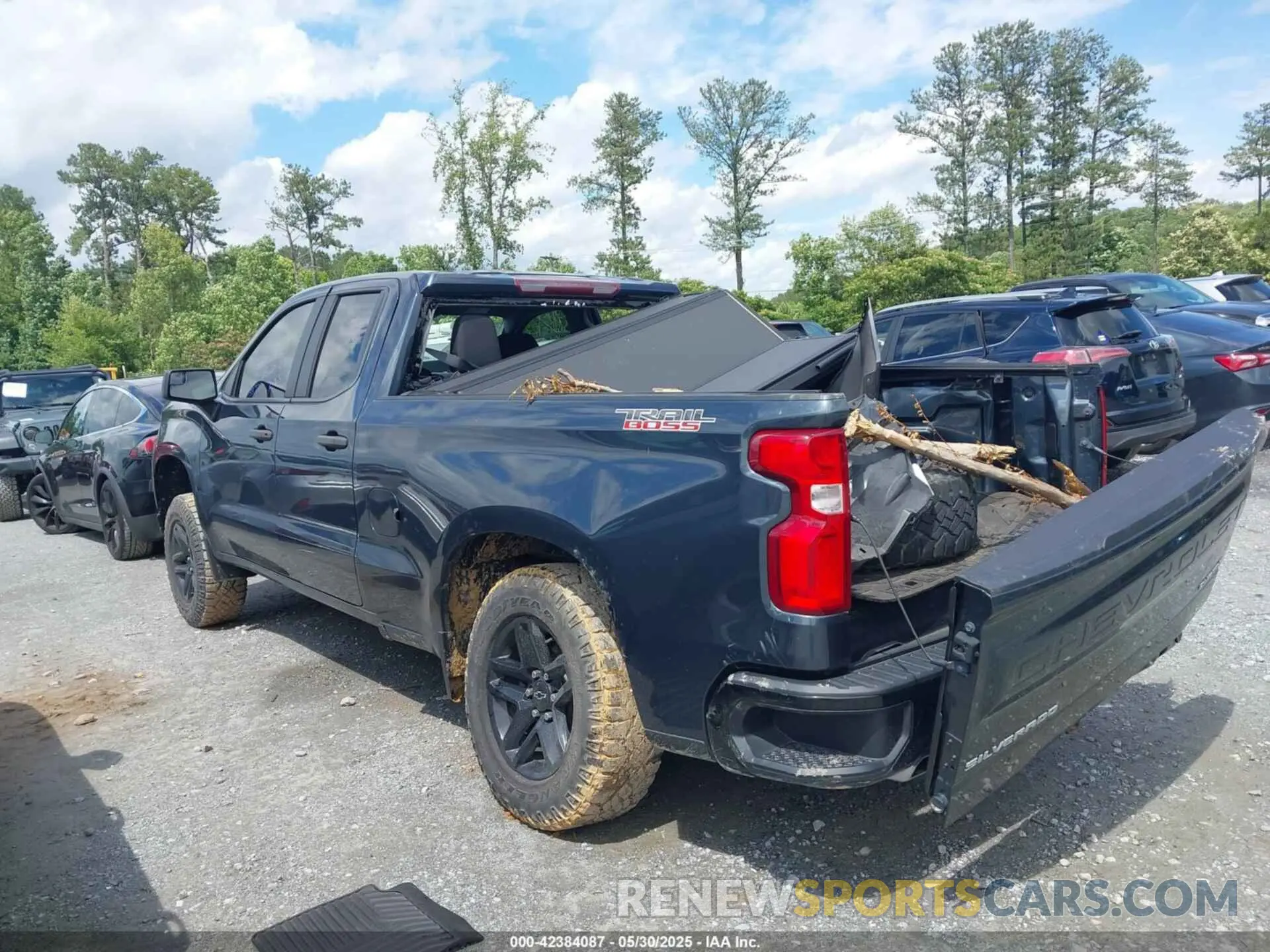 3 fotografías del automóvil dañado 1GCRYCEF8KZ199487 CHEVROLET SILVERADO 1500 2019