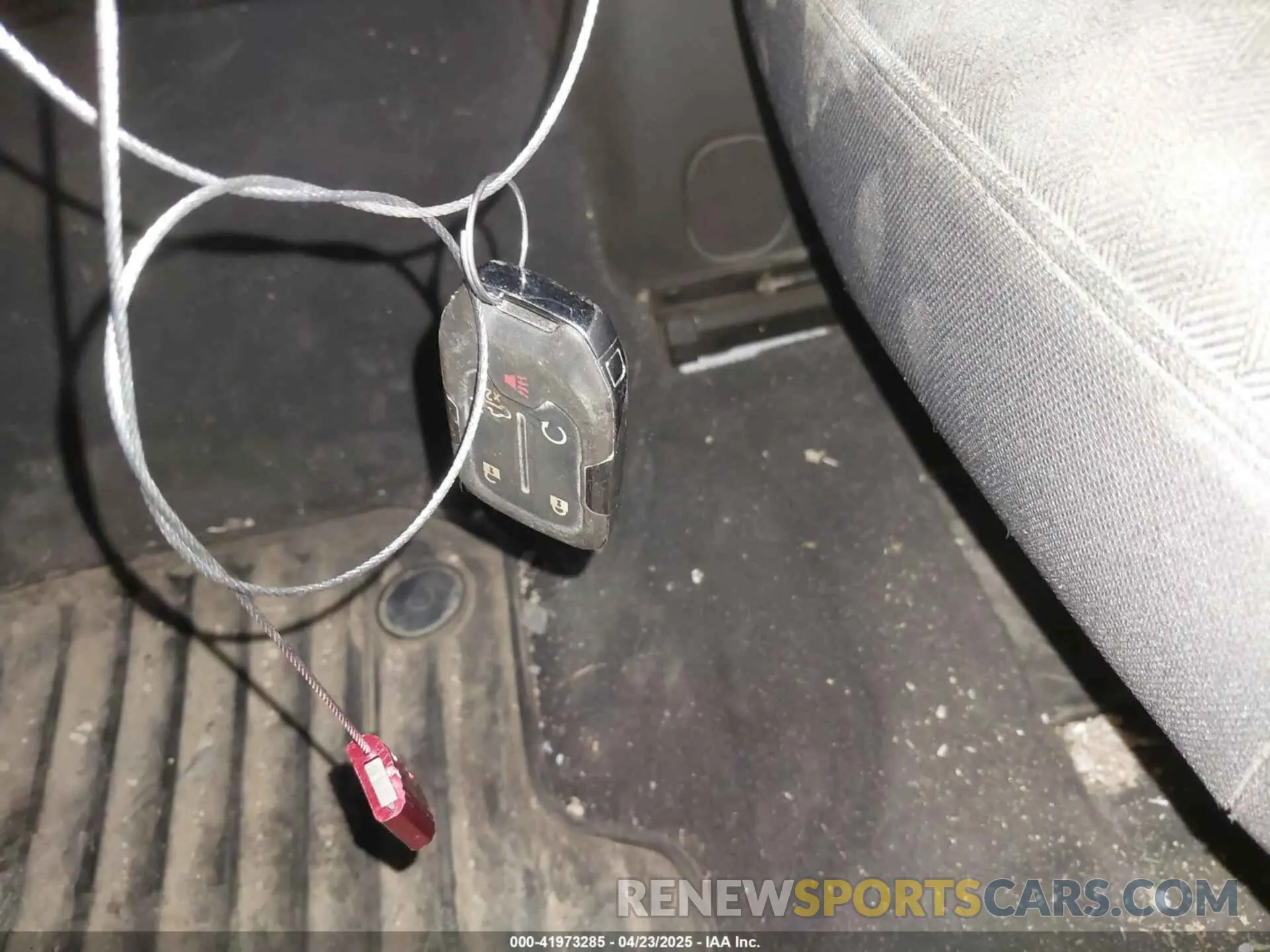 11 fotografías del automóvil dañado 1GCRYDED6KZ317993 CHEVROLET SILVERADO 1500 2019
