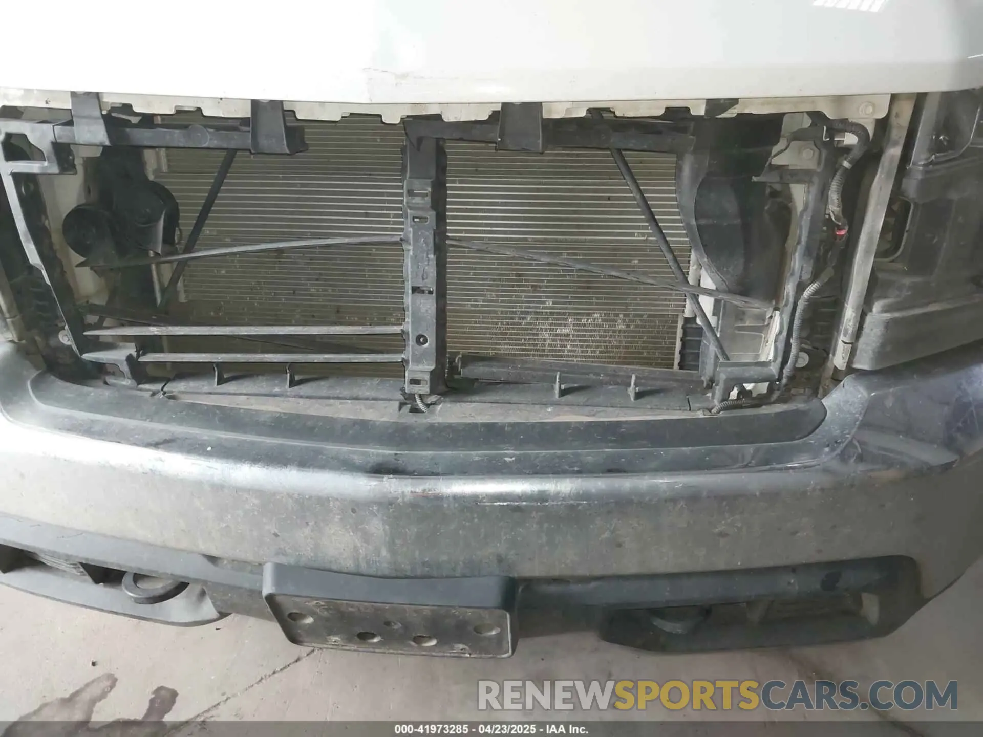 6 fotografías del automóvil dañado 1GCRYDED6KZ317993 CHEVROLET SILVERADO 1500 2019