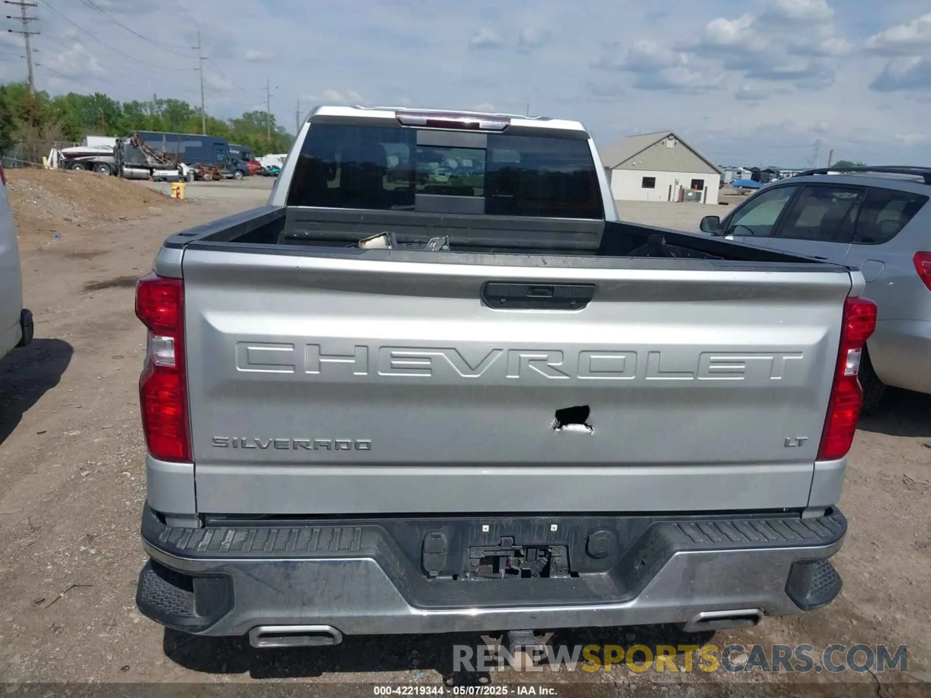 17 fotografías del automóvil dañado 1GCRYDED6KZ354204 CHEVROLET SILVERADO 1500 2019