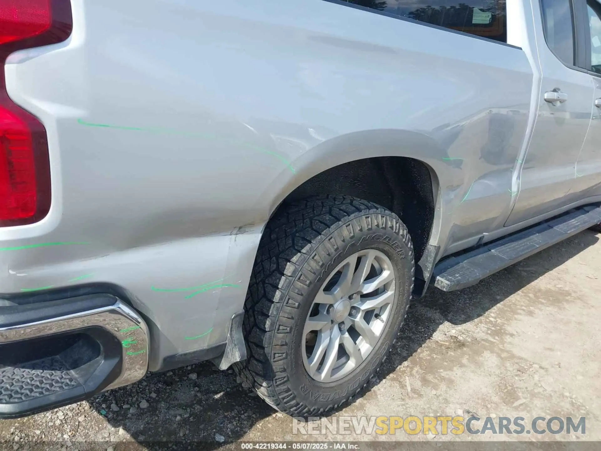 18 fotografías del automóvil dañado 1GCRYDED6KZ354204 CHEVROLET SILVERADO 1500 2019