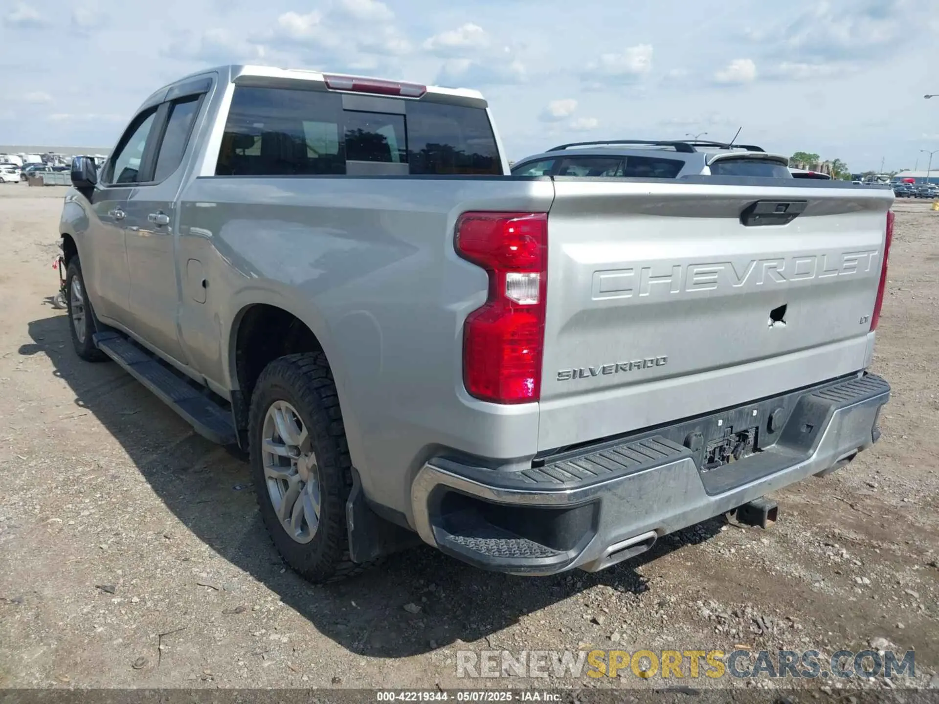 3 fotografías del automóvil dañado 1GCRYDED6KZ354204 CHEVROLET SILVERADO 1500 2019