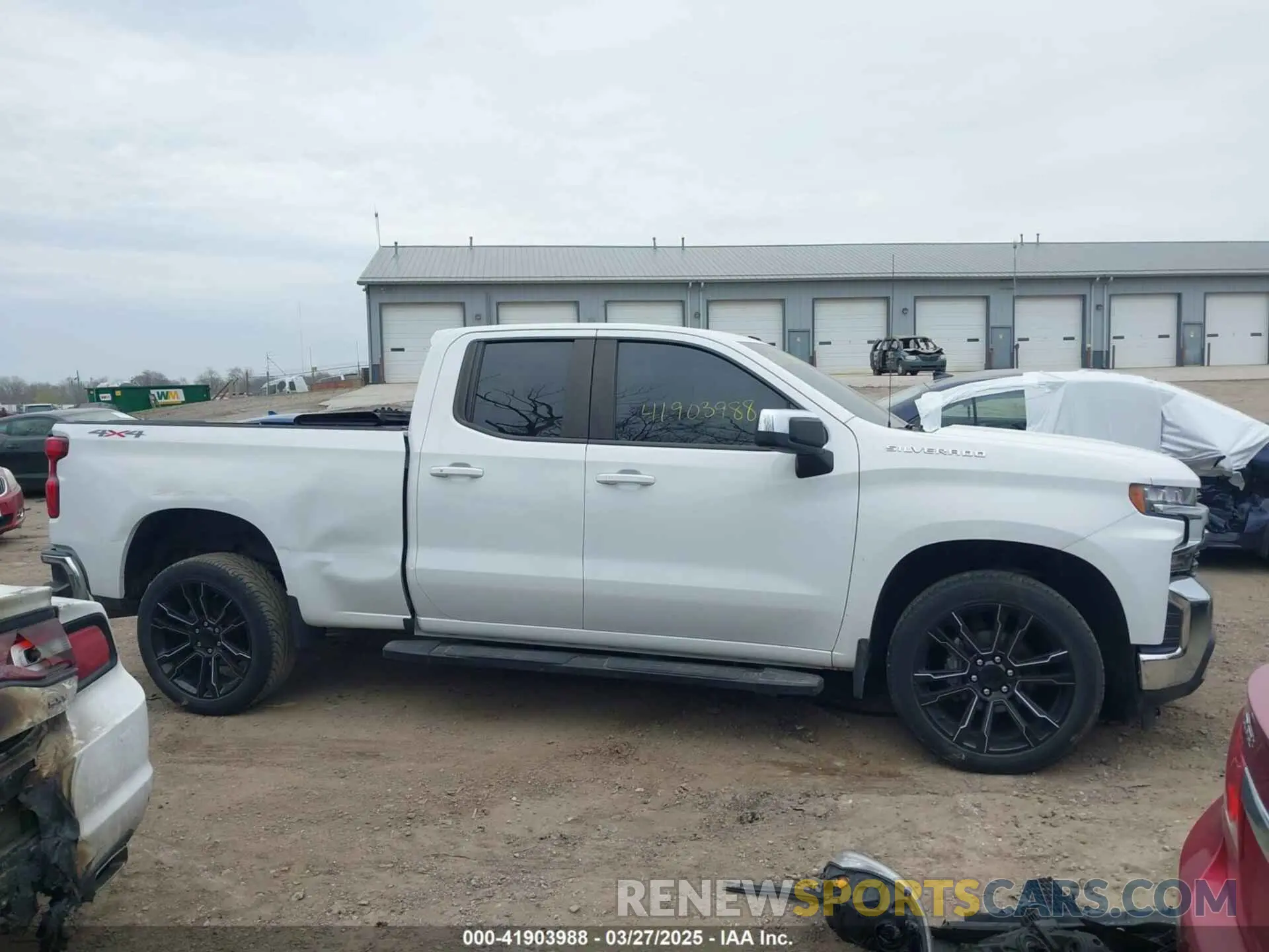 13 fotografías del automóvil dañado 1GCRYDEK4KZ296737 CHEVROLET SILVERADO 1500 2019