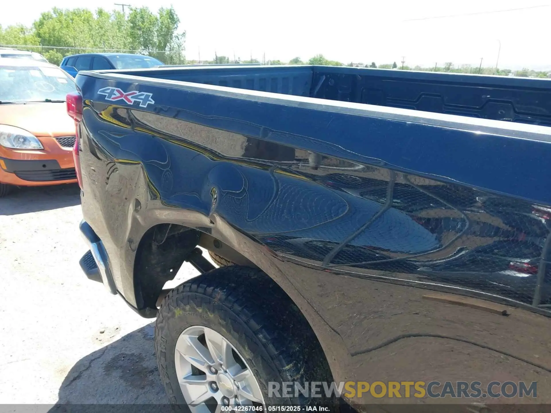 6 fotografías del automóvil dañado 1GCRYDEK6KZ390280 CHEVROLET SILVERADO 1500 2019