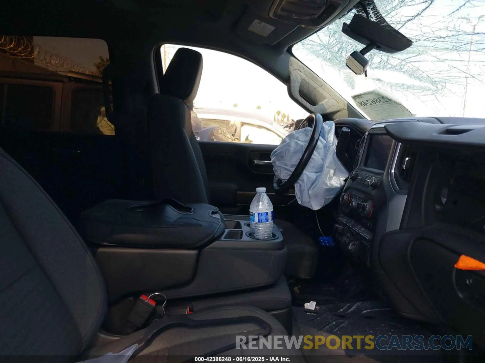 5 fotografías del automóvil dañado 1GCUWCED6KZ173369 CHEVROLET SILVERADO 1500 2019
