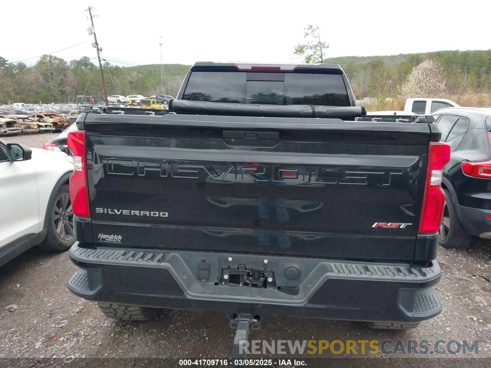 16 fotografías del automóvil dañado 1GCUWDED4KZ179094 CHEVROLET SILVERADO 1500 2019