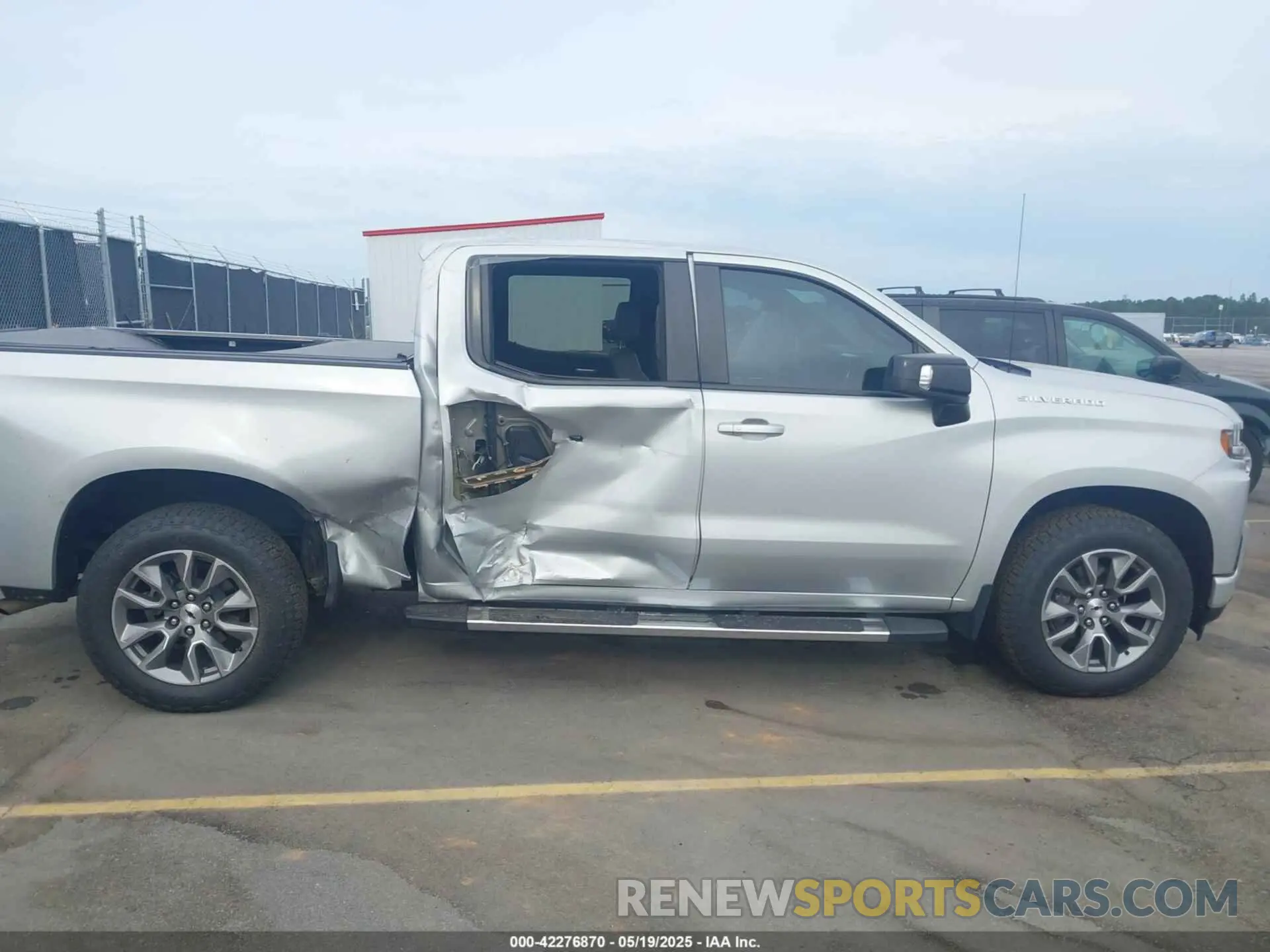 13 fotografías del automóvil dañado 1GCUWDED8KZ112529 CHEVROLET SILVERADO 1500 2019