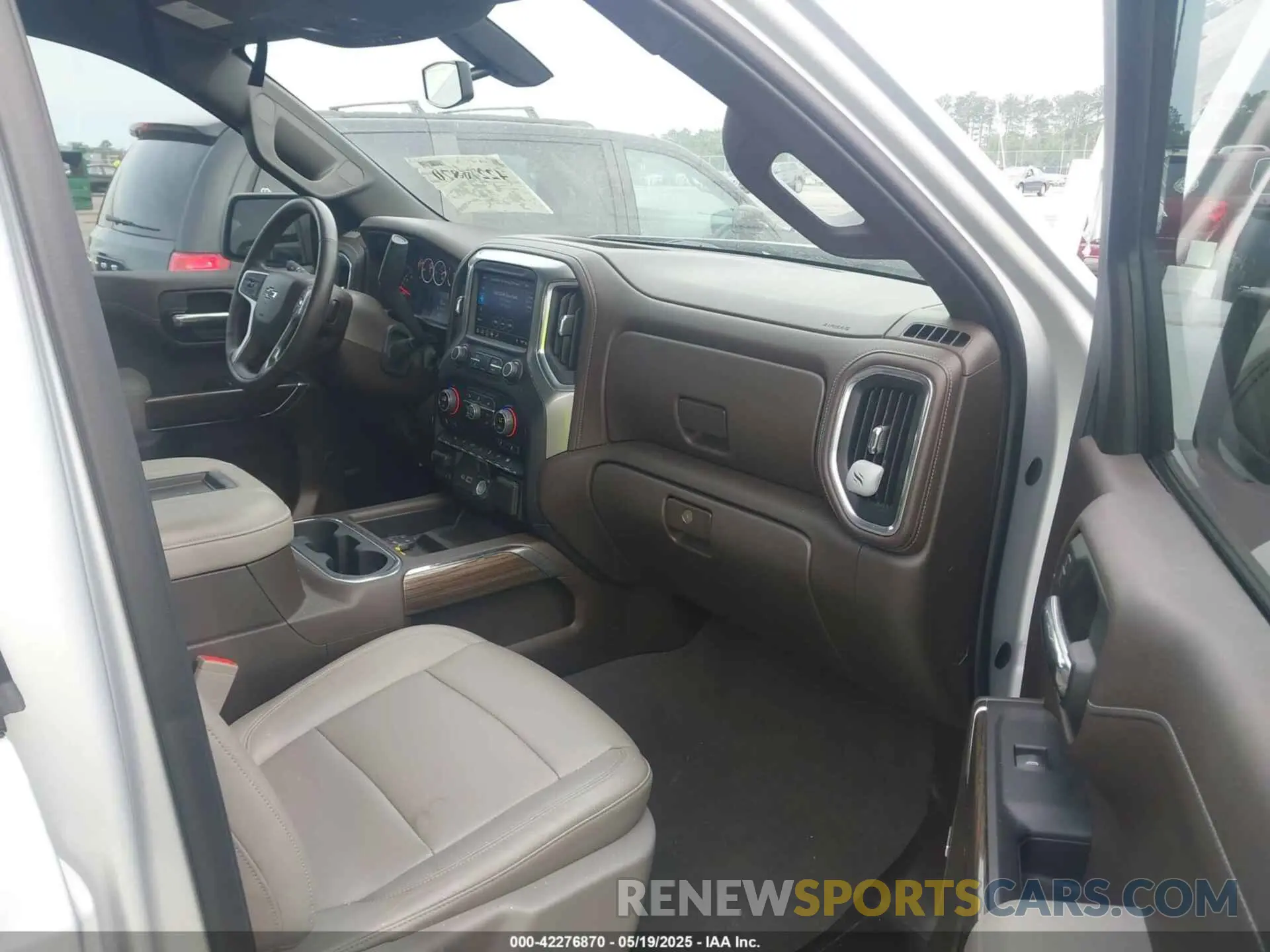 5 fotografías del automóvil dañado 1GCUWDED8KZ112529 CHEVROLET SILVERADO 1500 2019