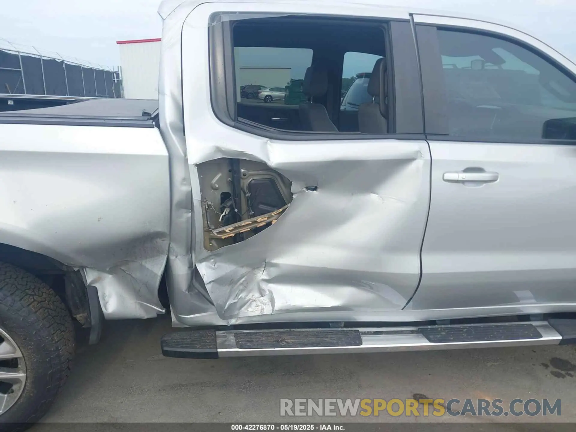 6 fotografías del automóvil dañado 1GCUWDED8KZ112529 CHEVROLET SILVERADO 1500 2019