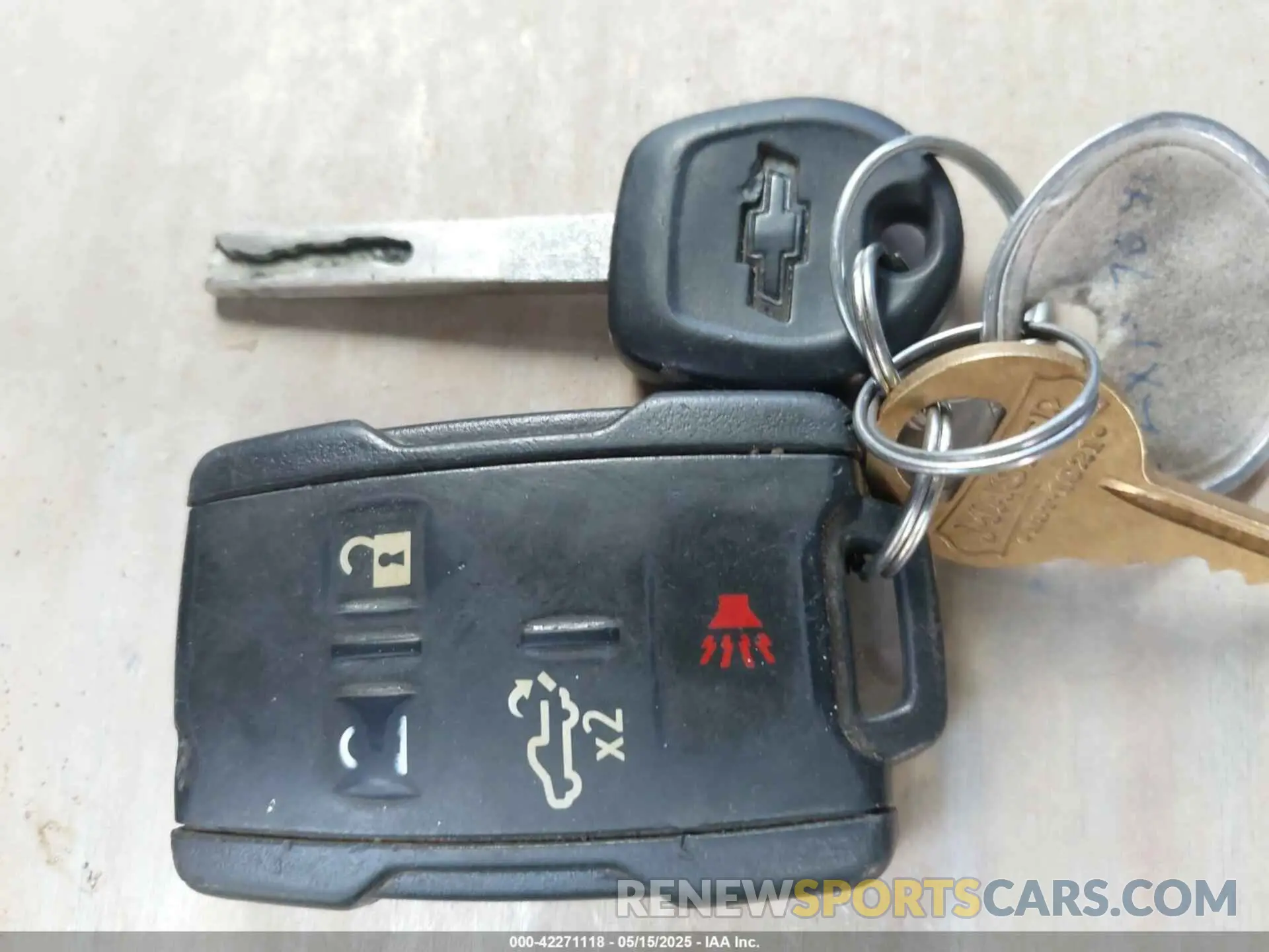 11 fotografías del automóvil dañado 1GCUYAEF3KZ309246 CHEVROLET SILVERADO 1500 2019