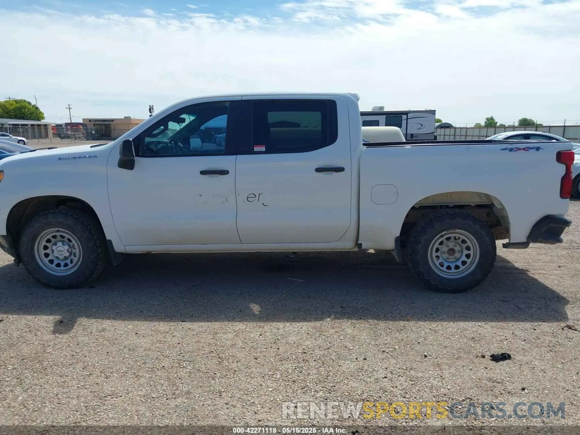 14 fotografías del automóvil dañado 1GCUYAEF3KZ309246 CHEVROLET SILVERADO 1500 2019