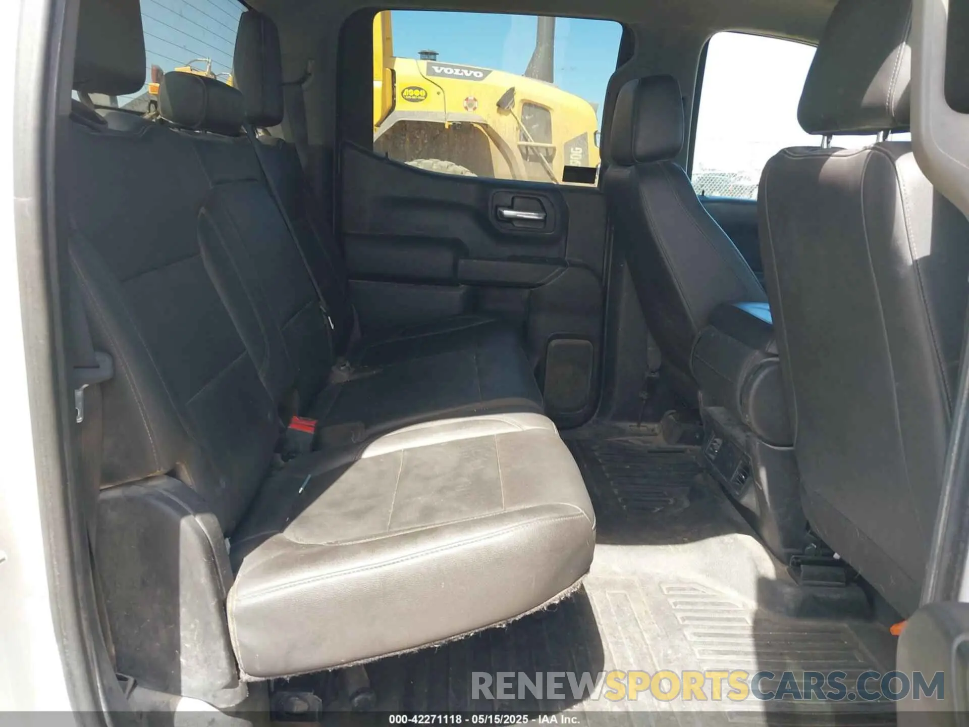 8 fotografías del automóvil dañado 1GCUYAEF3KZ309246 CHEVROLET SILVERADO 1500 2019