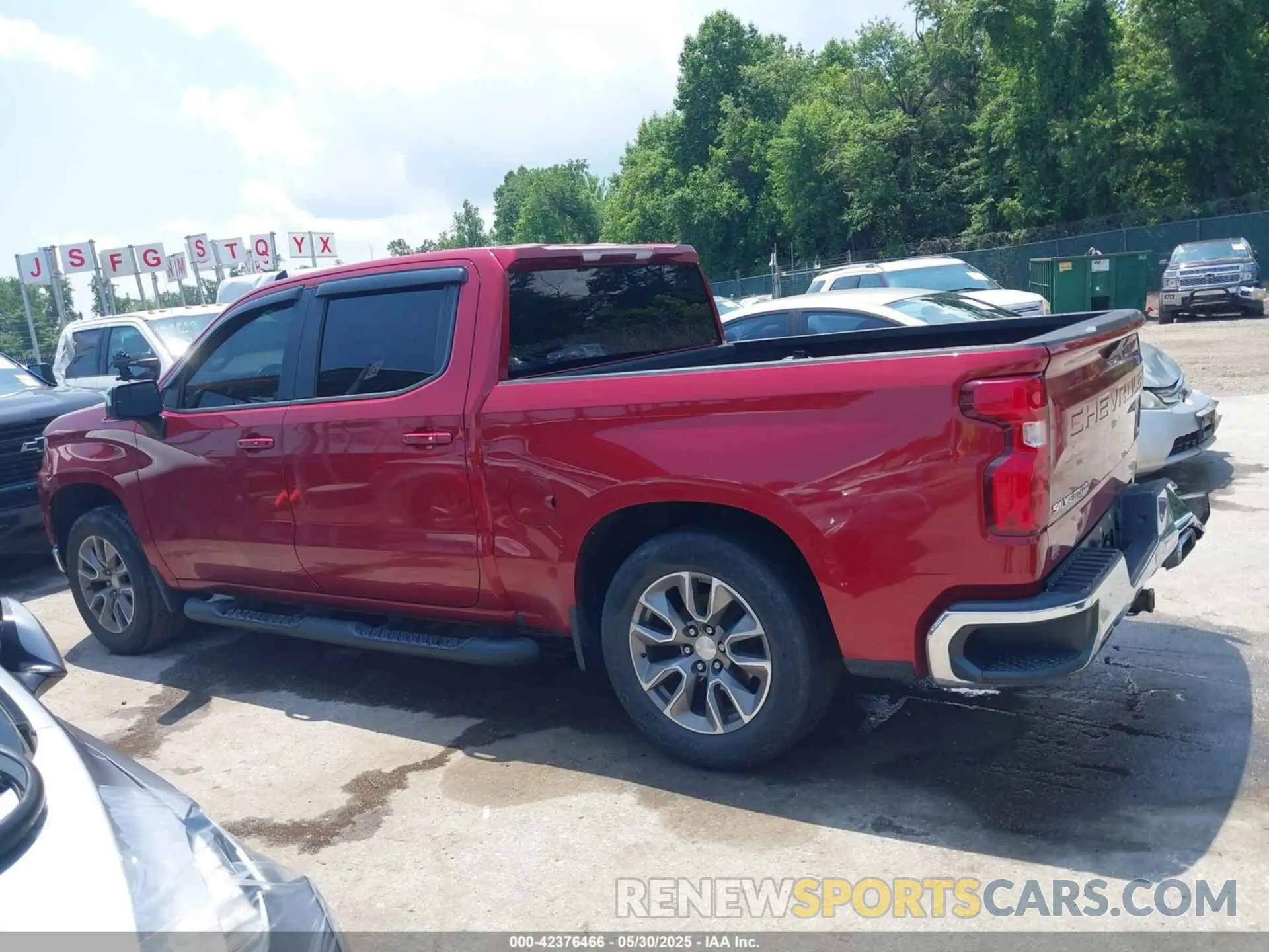 15 fotografías del automóvil dañado 1GCUYDED1KZ102063 CHEVROLET SILVERADO 1500 2019