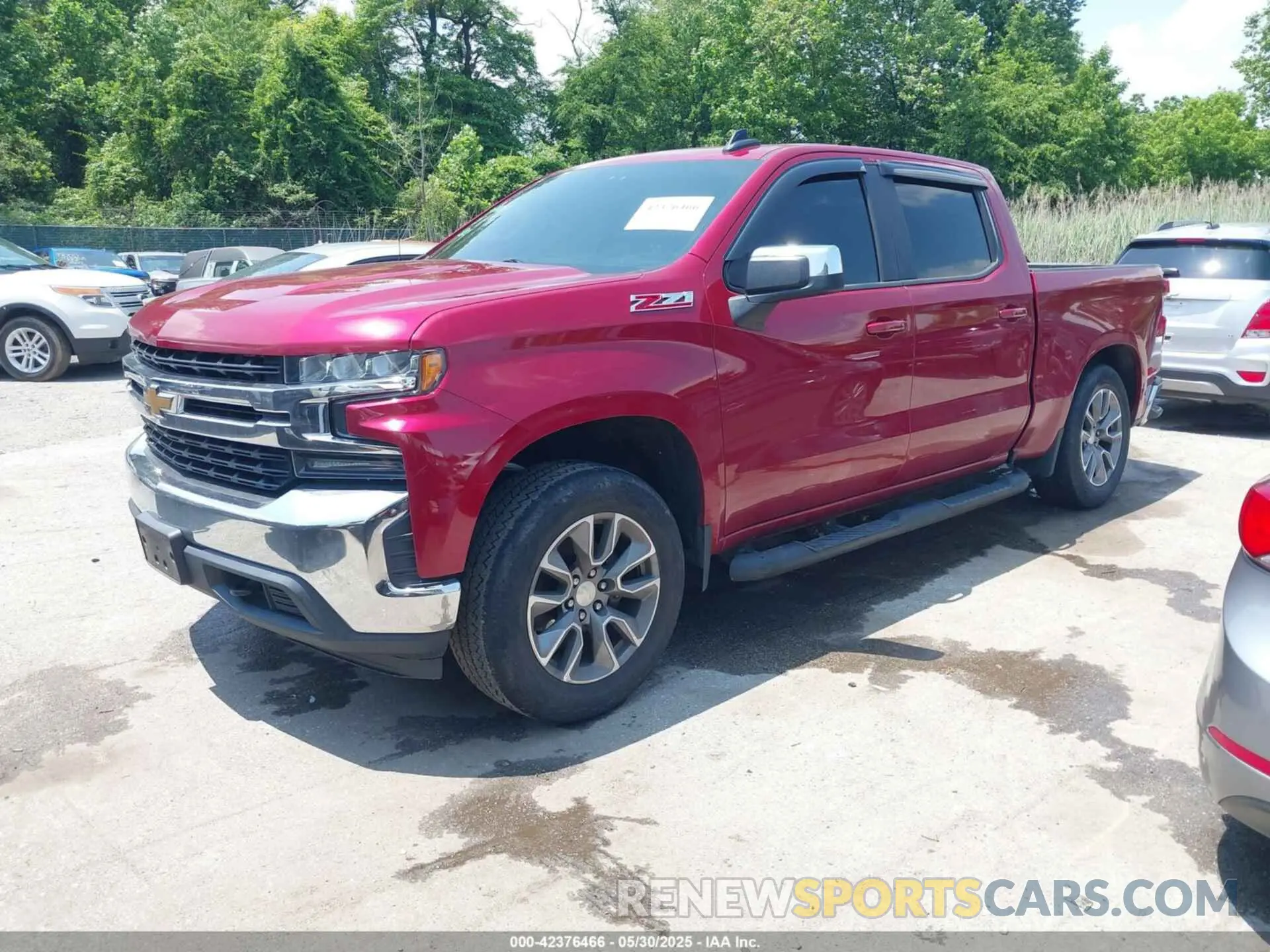 2 fotografías del automóvil dañado 1GCUYDED1KZ102063 CHEVROLET SILVERADO 1500 2019