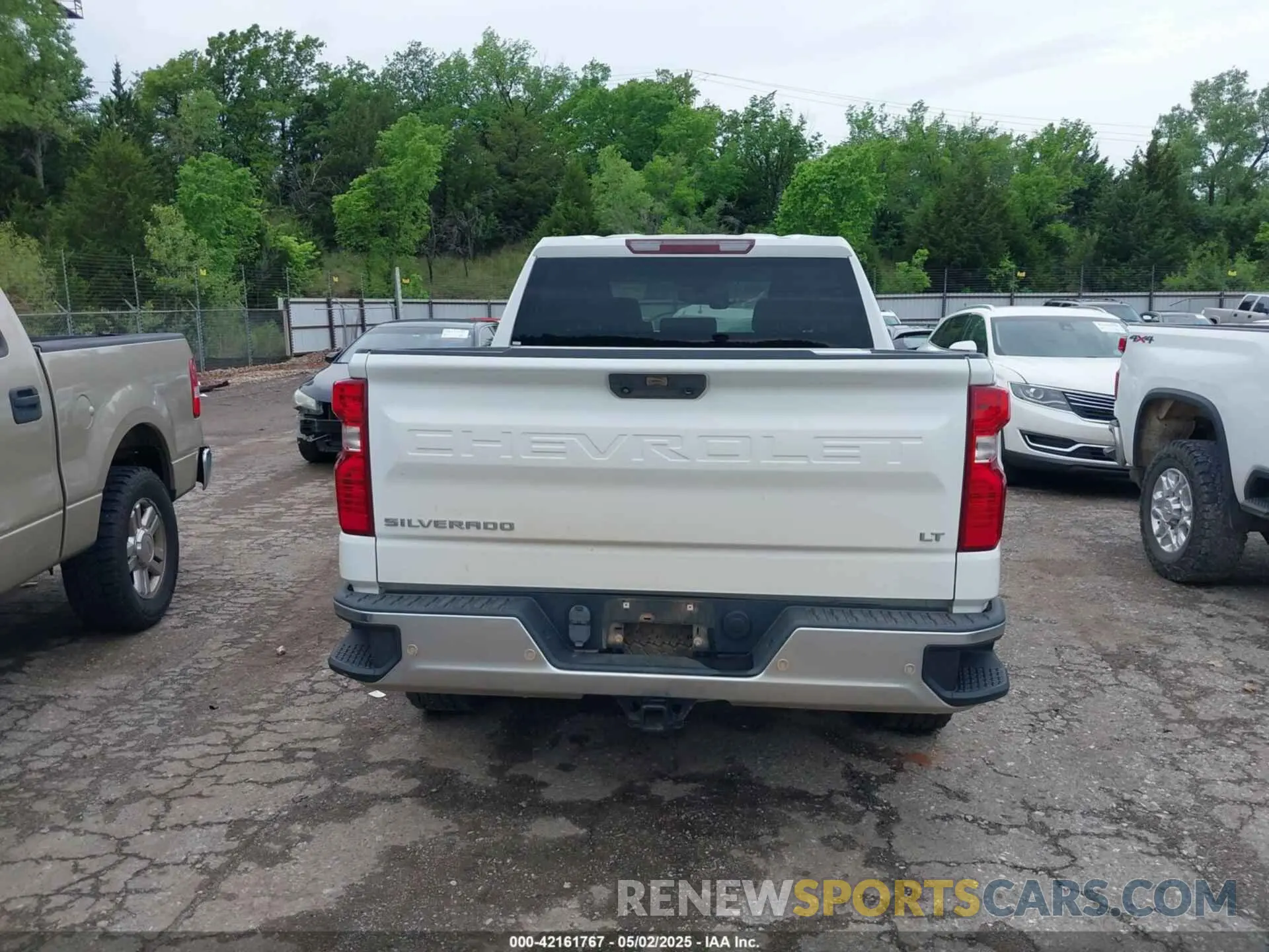 16 fotografías del automóvil dañado 1GCUYDED5KZ370209 CHEVROLET SILVERADO 1500 2019
