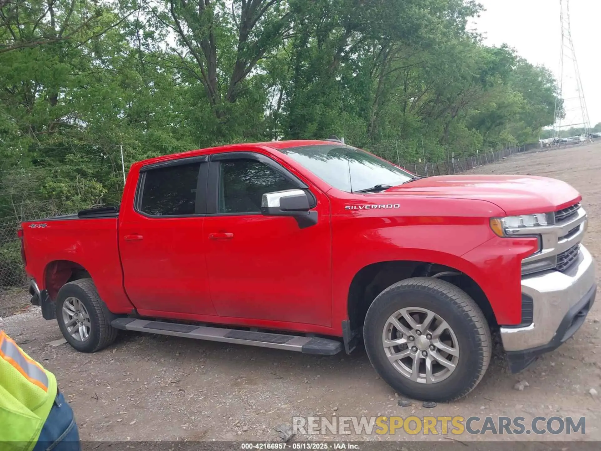13 fotografías del automóvil dañado 1GCUYDED8KZ107633 CHEVROLET SILVERADO 1500 2019