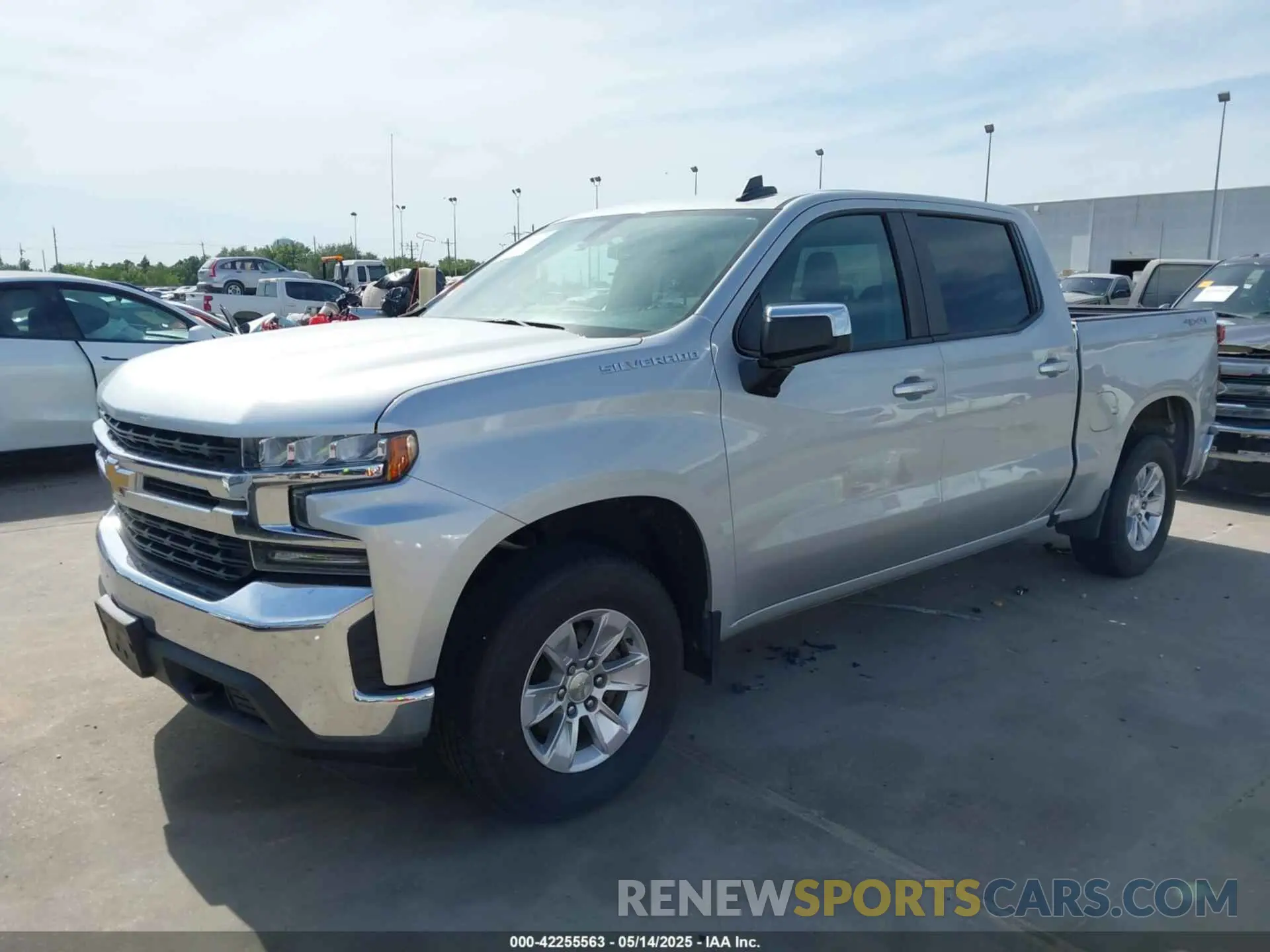 2 fotografías del automóvil dañado 1GCUYDED8KZ161417 CHEVROLET SILVERADO 1500 2019