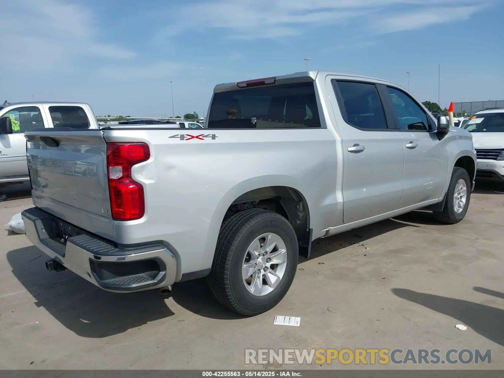 4 fotografías del automóvil dañado 1GCUYDED8KZ161417 CHEVROLET SILVERADO 1500 2019