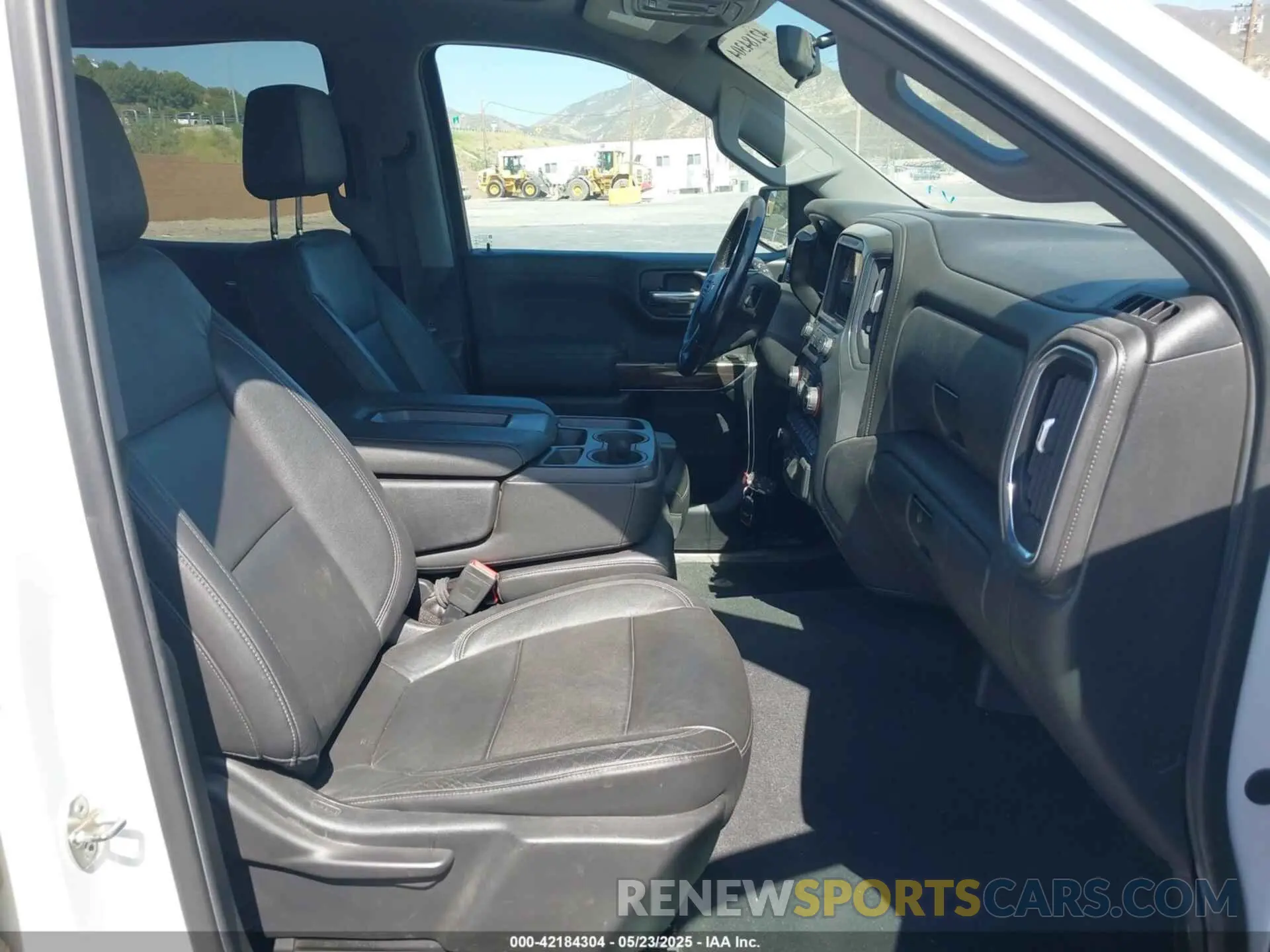 5 fotografías del automóvil dañado 1GCUYDEDXKZ209239 CHEVROLET SILVERADO 1500 2019