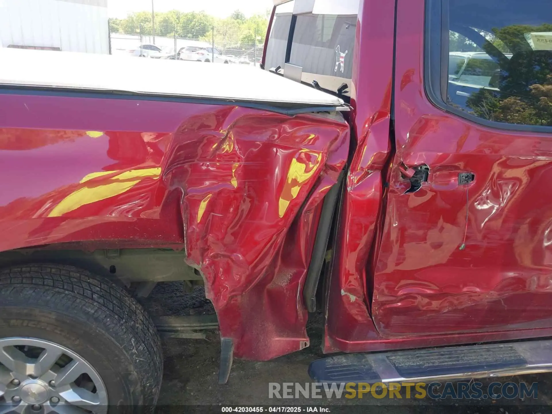 6 fotografías del automóvil dañado 1GCUYDEDXKZ218023 CHEVROLET SILVERADO 1500 2019