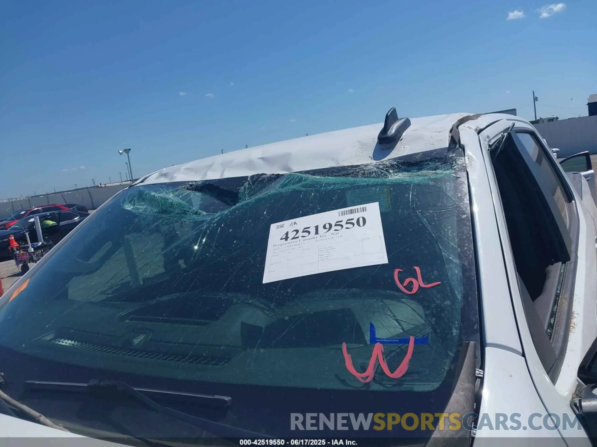 6 fotografías del automóvil dañado 1GCUYEED2KZ112039 CHEVROLET SILVERADO 1500 2019