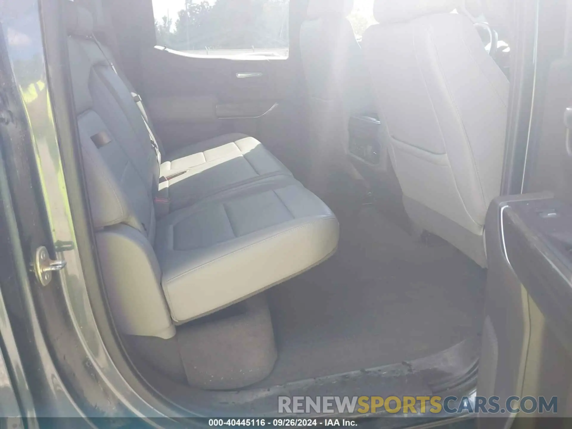 8 fotografías del automóvil dañado 1GCUYEED5KZ166046 CHEVROLET SILVERADO 1500 2019