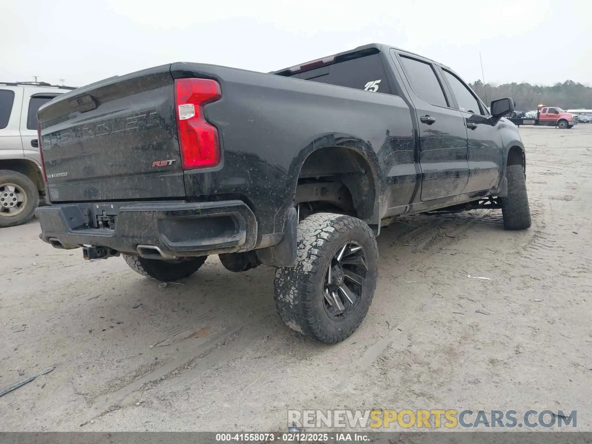 4 fotografías del automóvil dañado 1GCUYEED5KZ339581 CHEVROLET SILVERADO 1500 2019