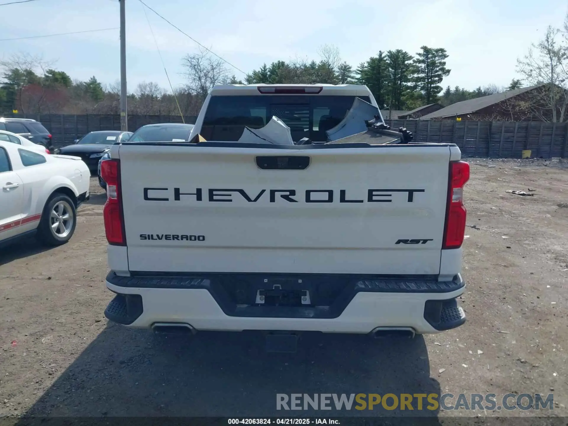 17 fotografías del automóvil dañado 1GCUYEED6KZ289810 CHEVROLET SILVERADO 1500 2019