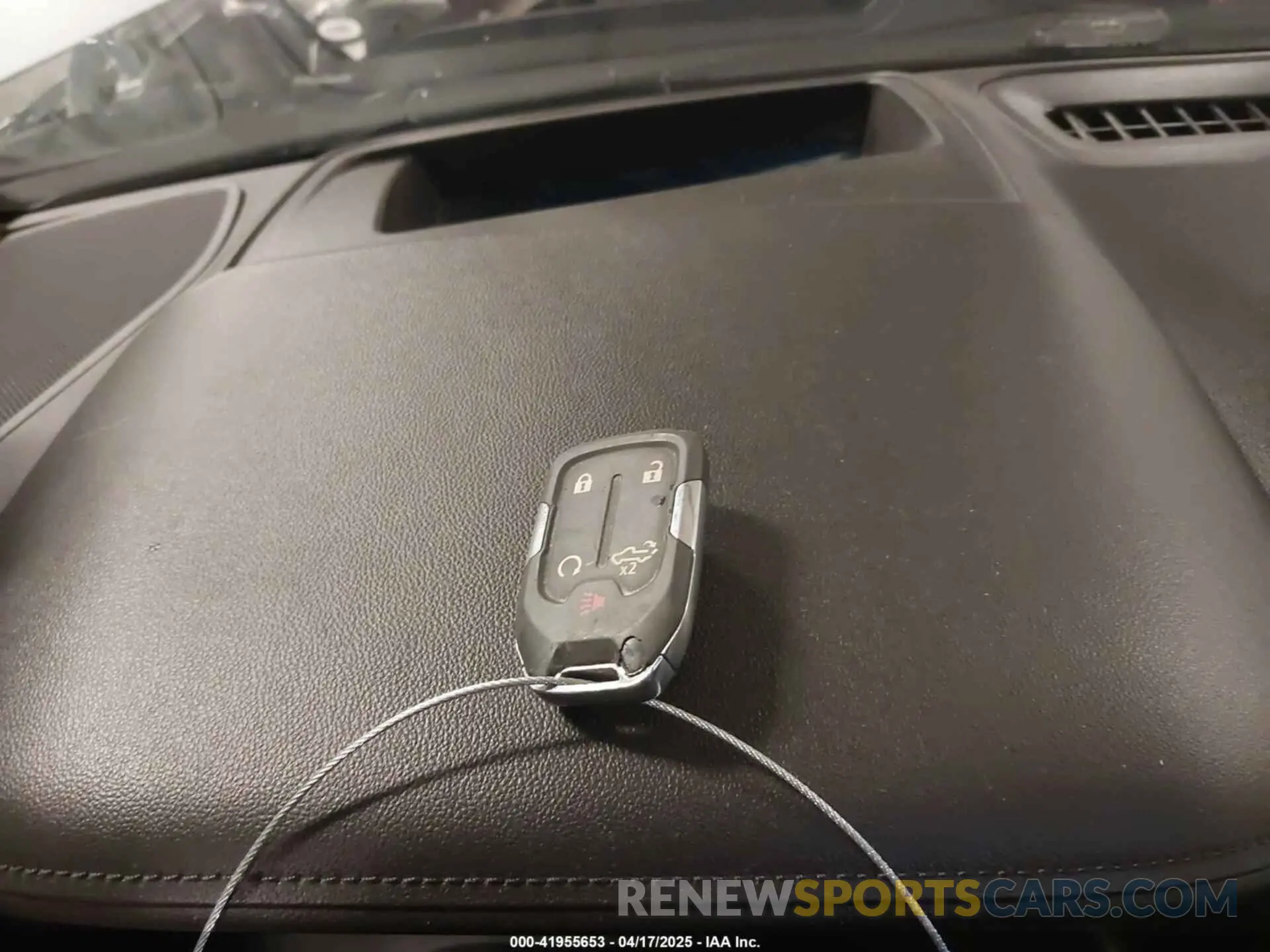 11 fotografías del automóvil dañado 1GCUYGED2KZ334639 CHEVROLET SILVERADO 1500 2019