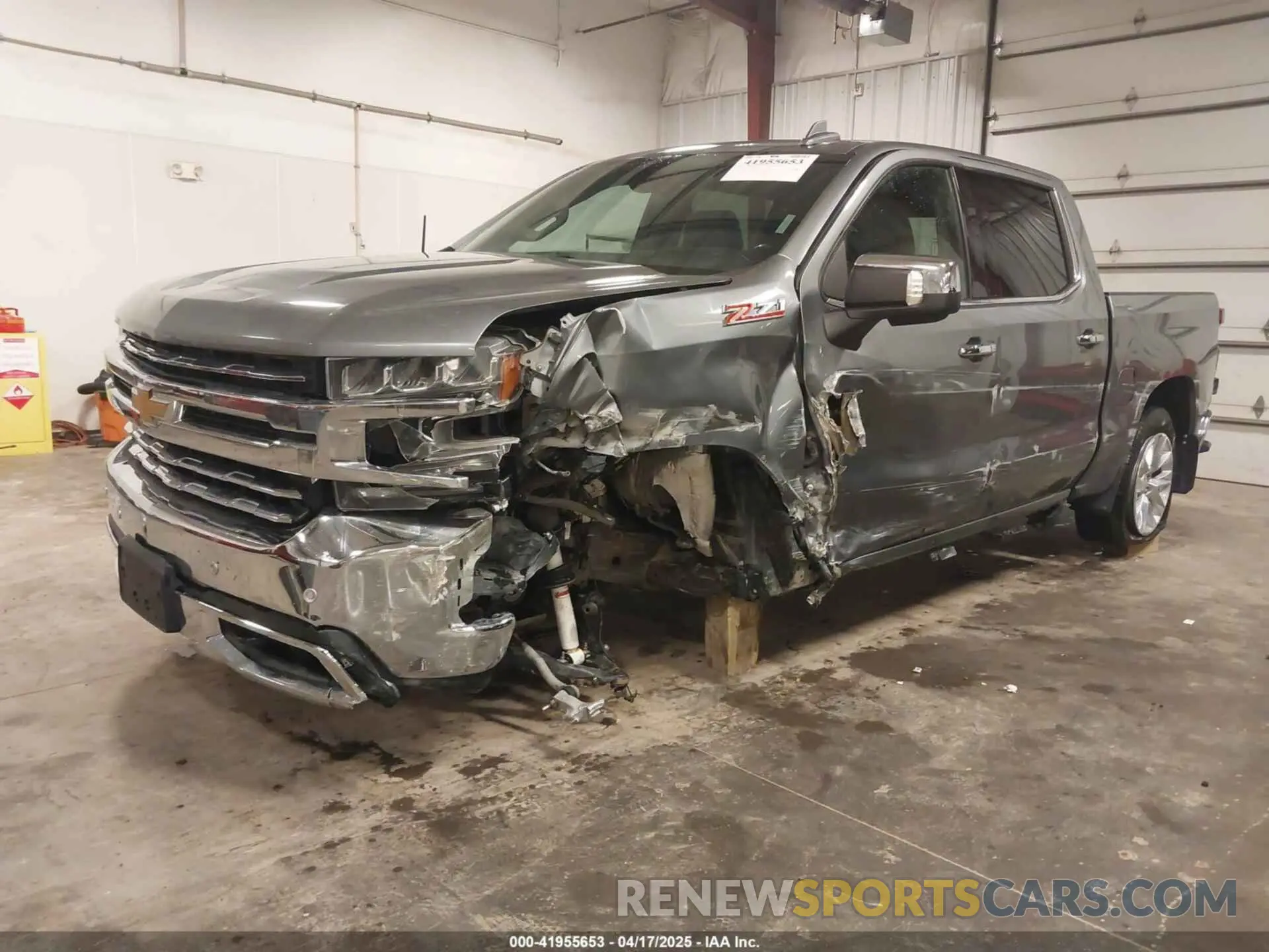2 fotografías del automóvil dañado 1GCUYGED2KZ334639 CHEVROLET SILVERADO 1500 2019