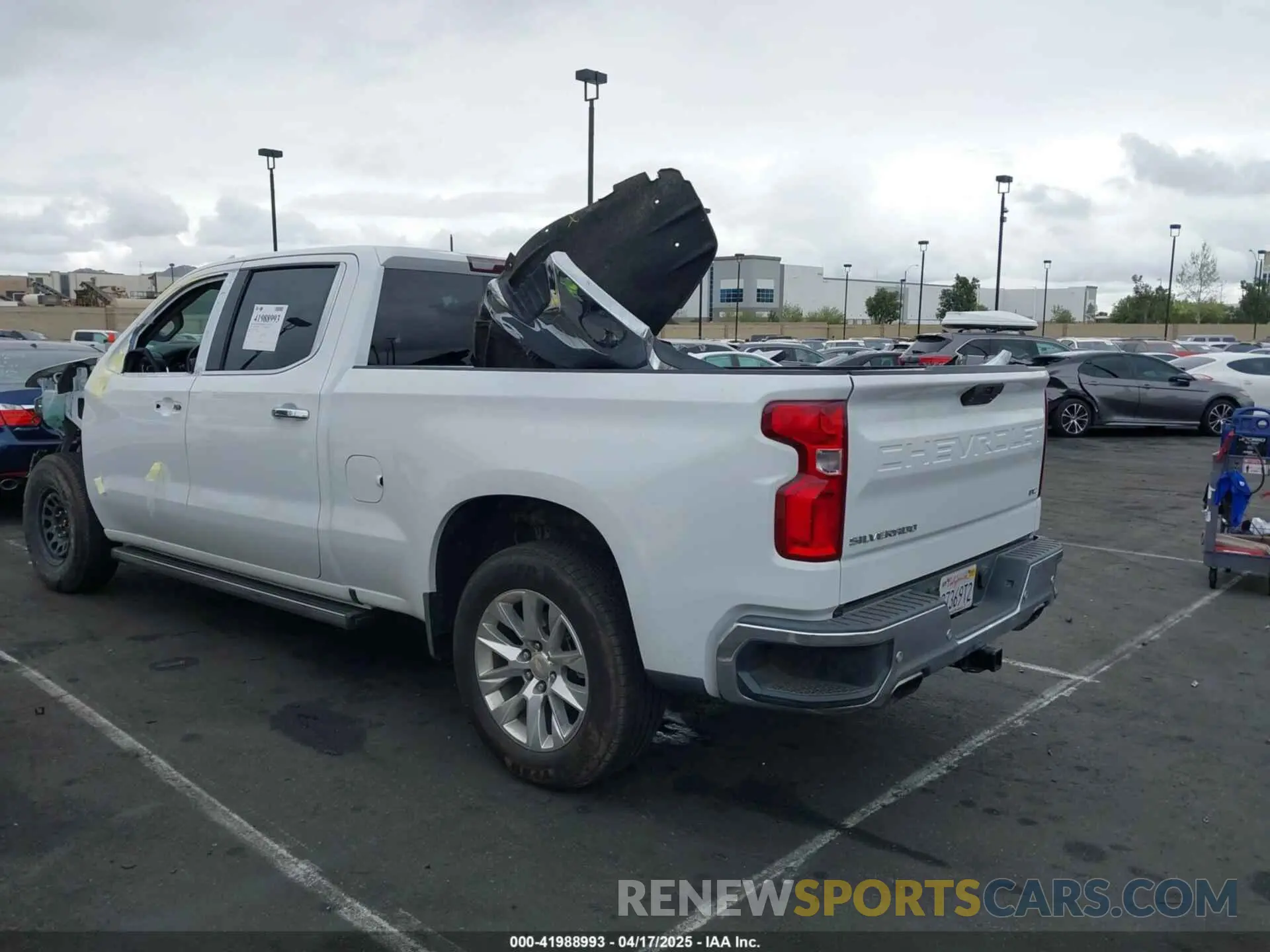 3 fotografías del automóvil dañado 1GCUYGEL3KZ324466 CHEVROLET SILVERADO 1500 2019
