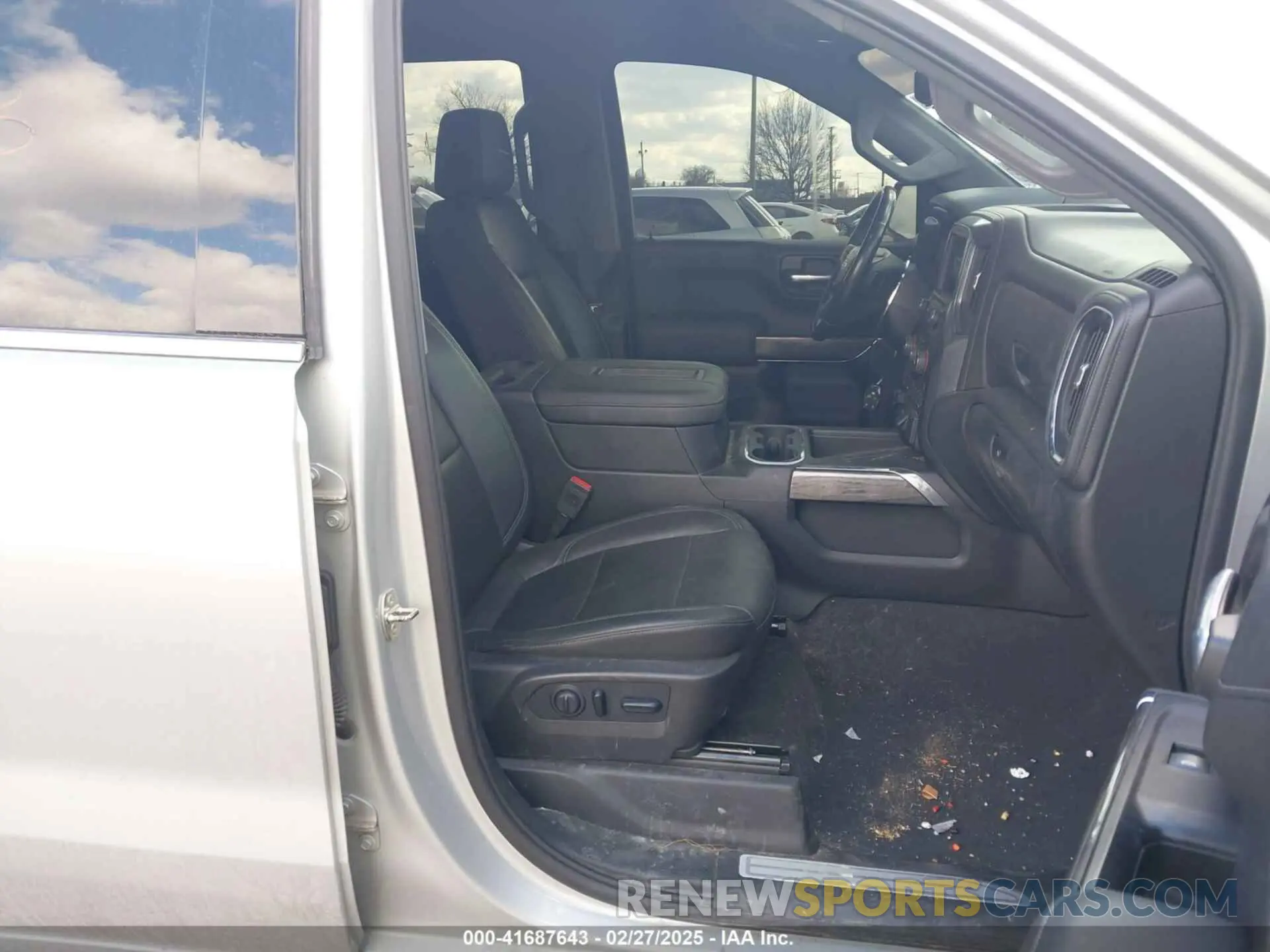 5 fotografías del automóvil dañado 1GCUYGELXKZ154980 CHEVROLET SILVERADO 1500 2019