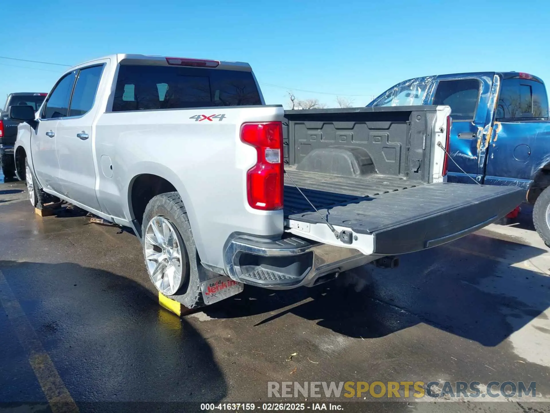 3 fotografías del automóvil dañado 1GCUYGELXKZ260586 CHEVROLET SILVERADO 1500 2019