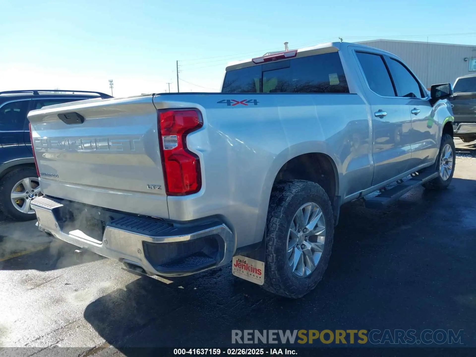 4 fotografías del automóvil dañado 1GCUYGELXKZ260586 CHEVROLET SILVERADO 1500 2019