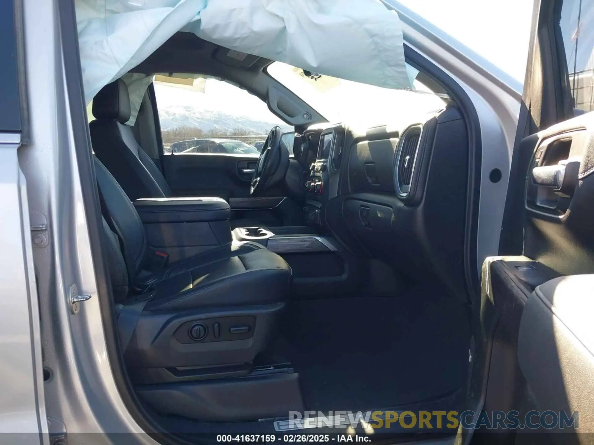 5 fotografías del automóvil dañado 1GCUYGELXKZ260586 CHEVROLET SILVERADO 1500 2019