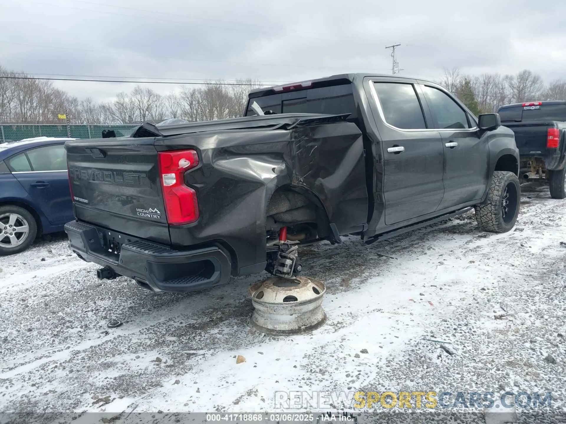4 fotografías del automóvil dañado 1GCUYHEL1KZ204249 CHEVROLET SILVERADO 1500 2019