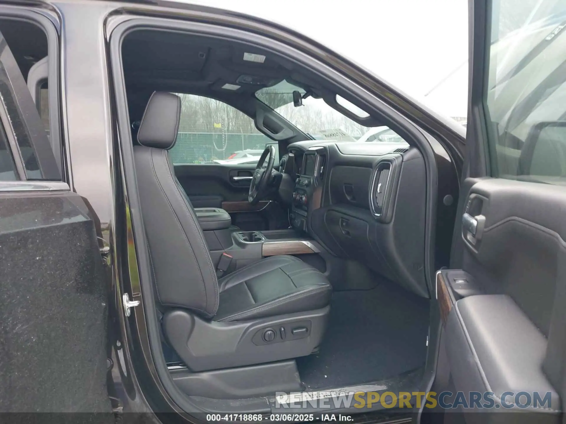 5 fotografías del automóvil dañado 1GCUYHEL1KZ204249 CHEVROLET SILVERADO 1500 2019